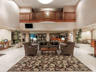 Wingate By Wyndham - West Hotel 3*