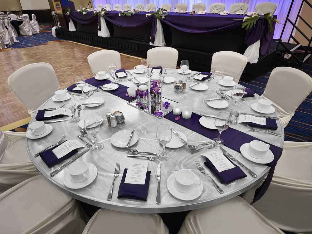 Courtyard By Marriott West