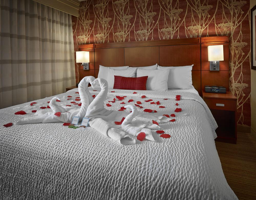 Courtyard By Marriott West 3*