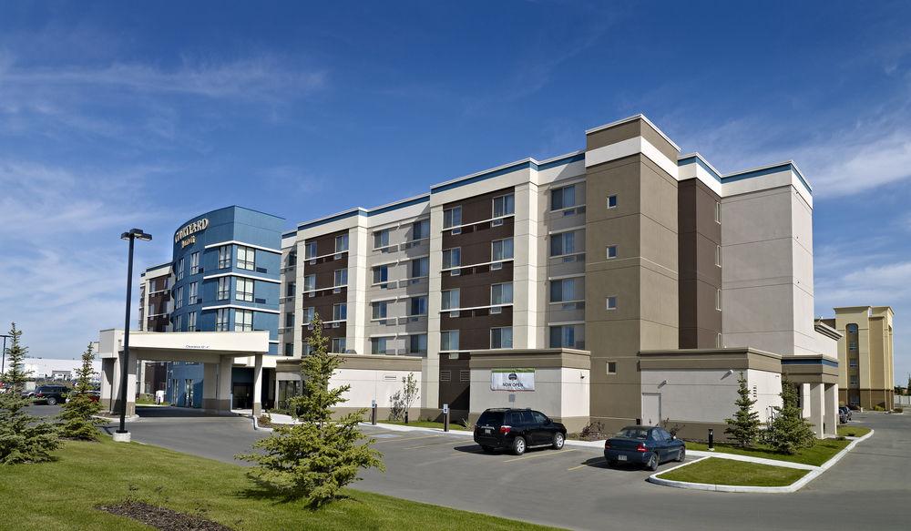 Courtyard By Marriott West Hotel Edmonton