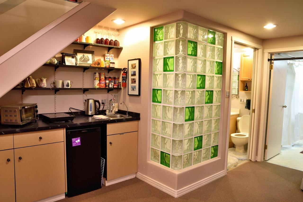Mediterranean Bed & Breakfast Edmonton