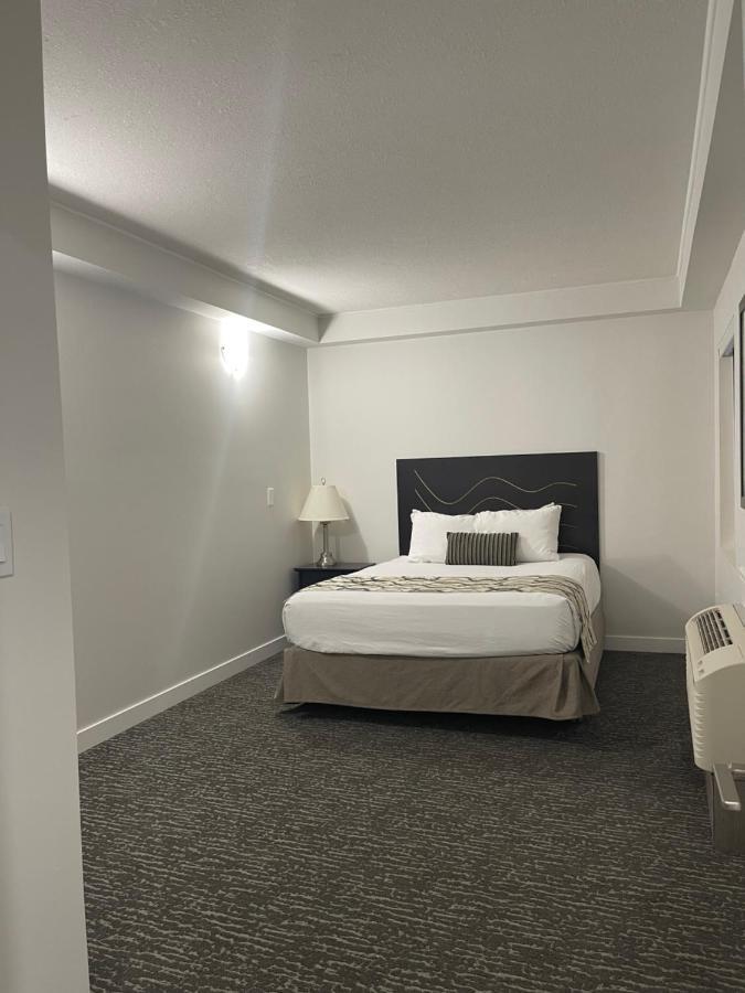 Radisson & Conference Centre Hotel Edmonton