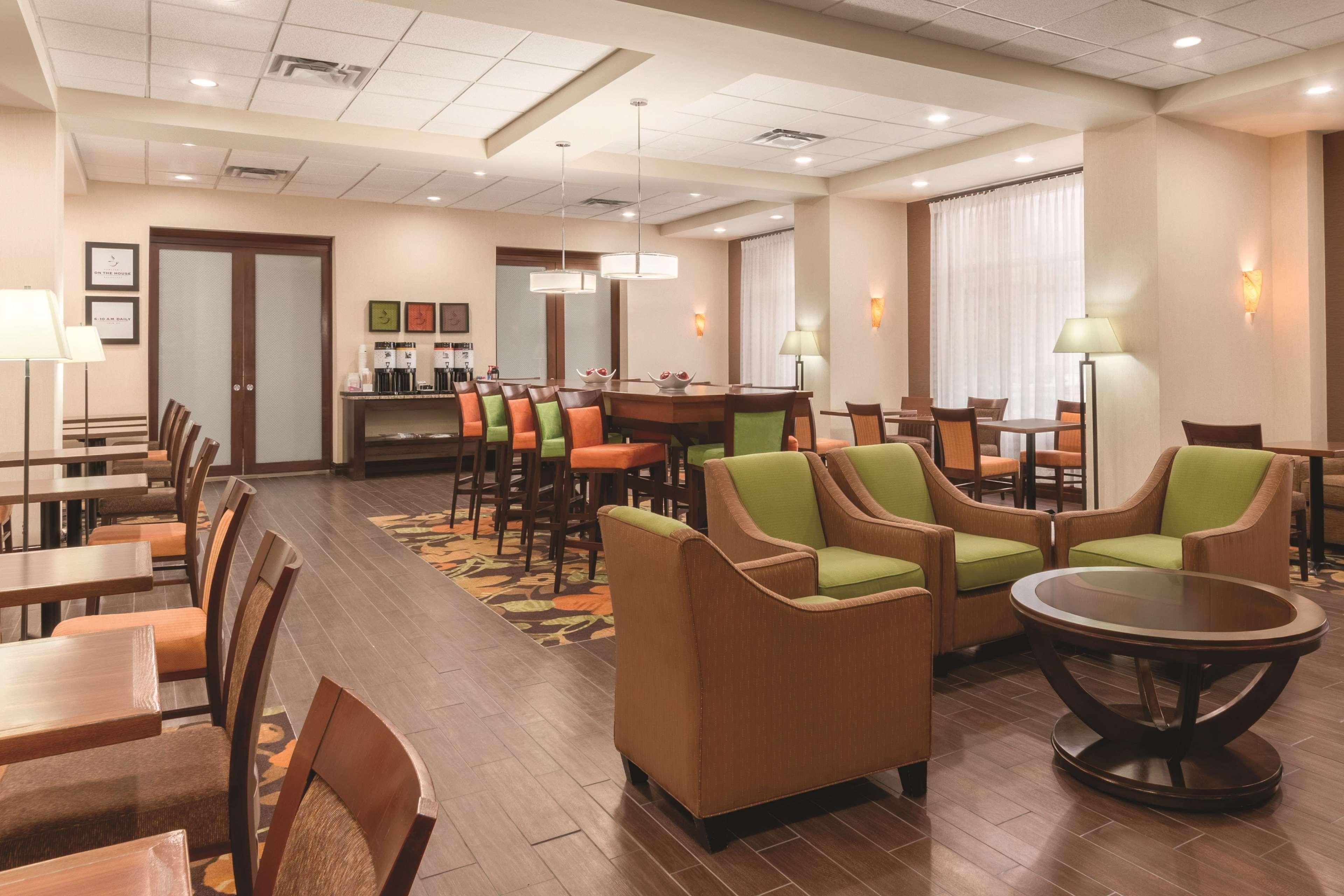 Hampton By Hilton South 3* Edmonton