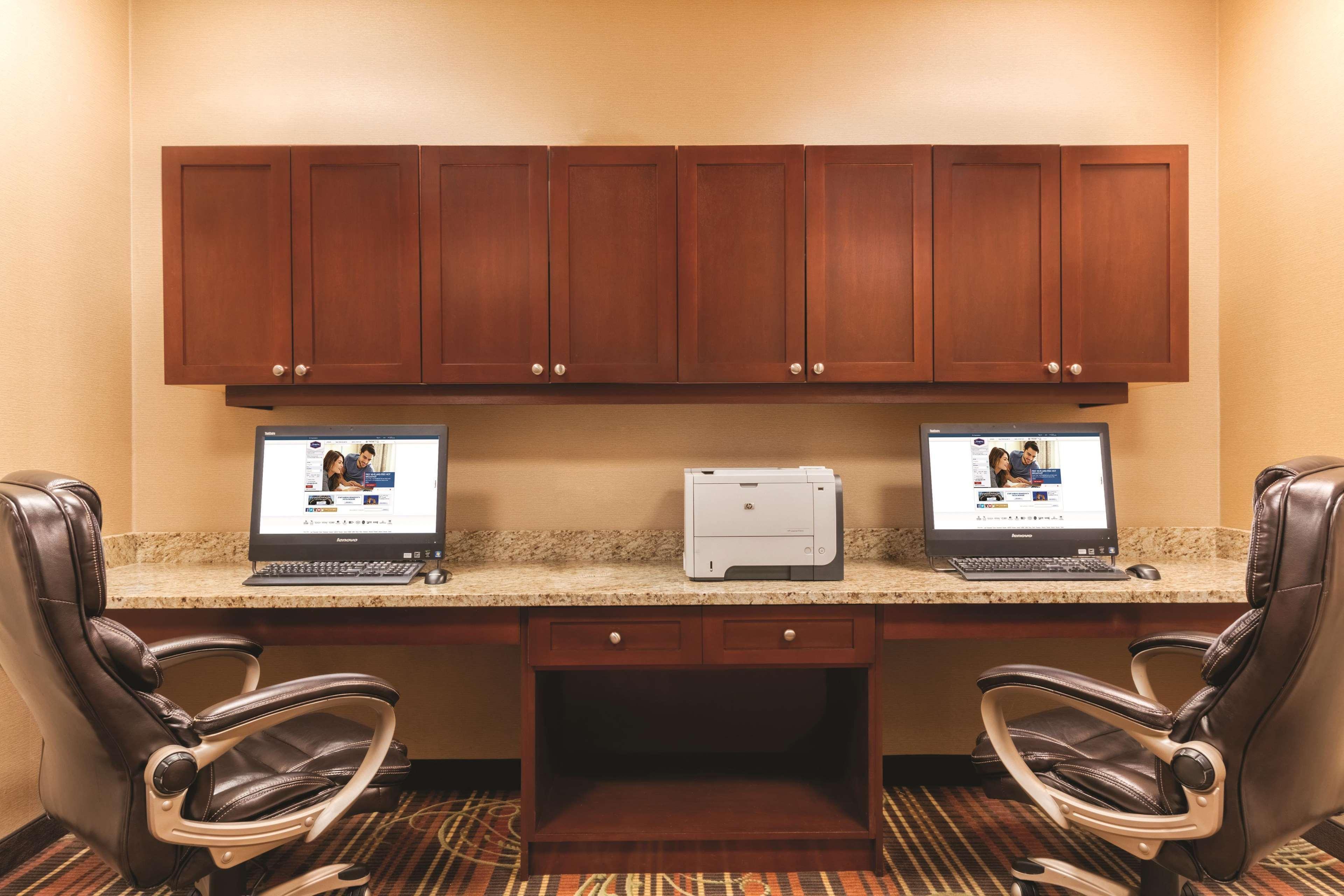 Hampton By Hilton South Hotel