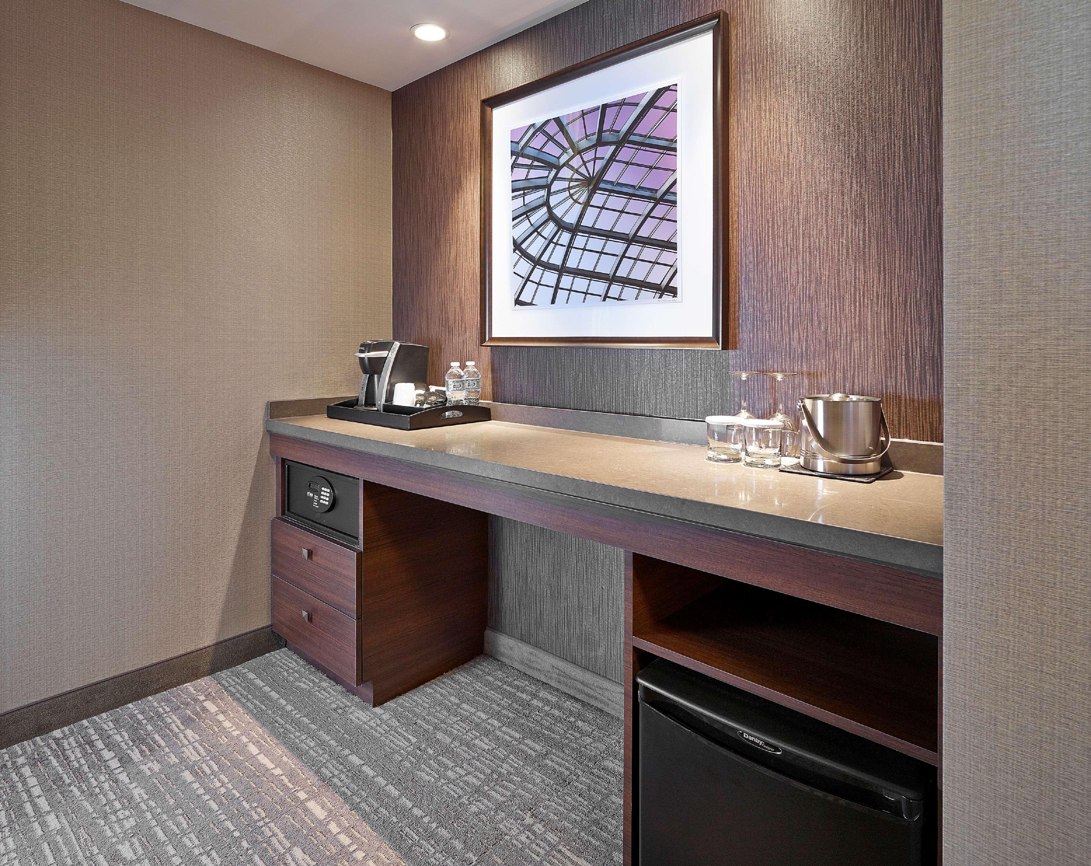 Doubletree By Hilton West 4*