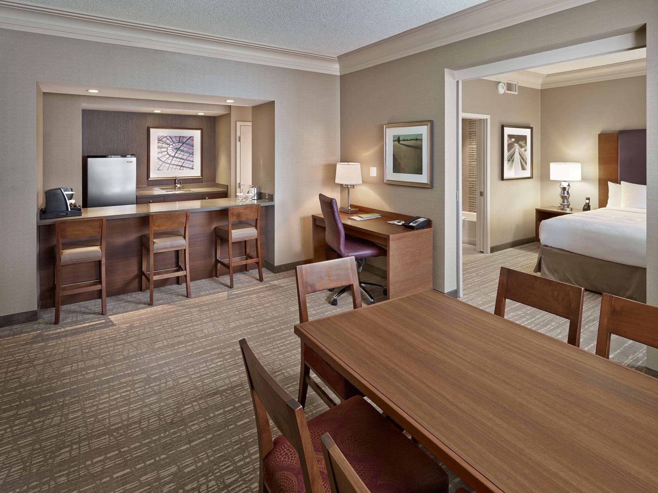 Hotel Doubletree By Hilton West 4*