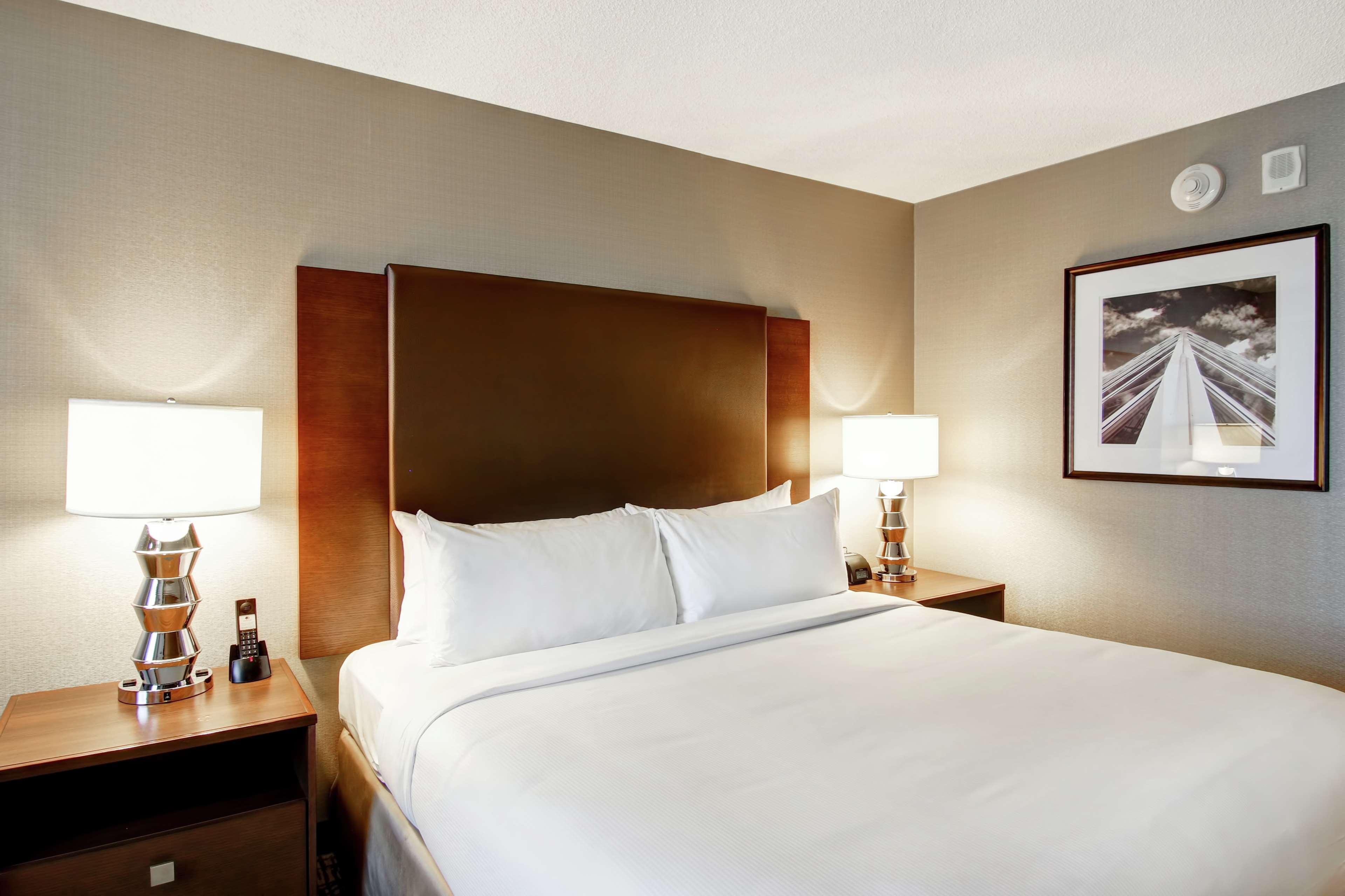 Doubletree By Hilton West Edmonton