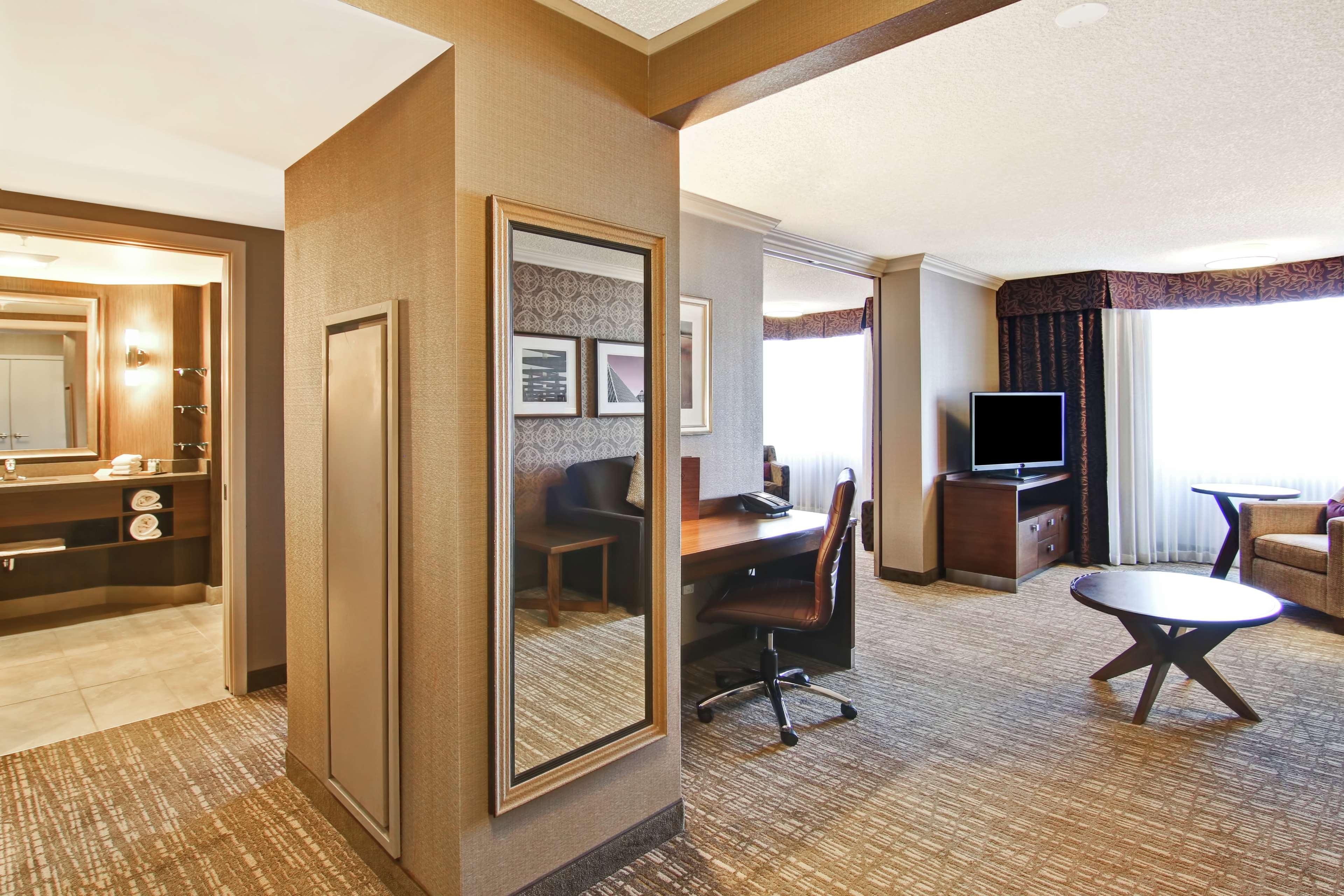 Doubletree By Hilton West Hotel 4*
