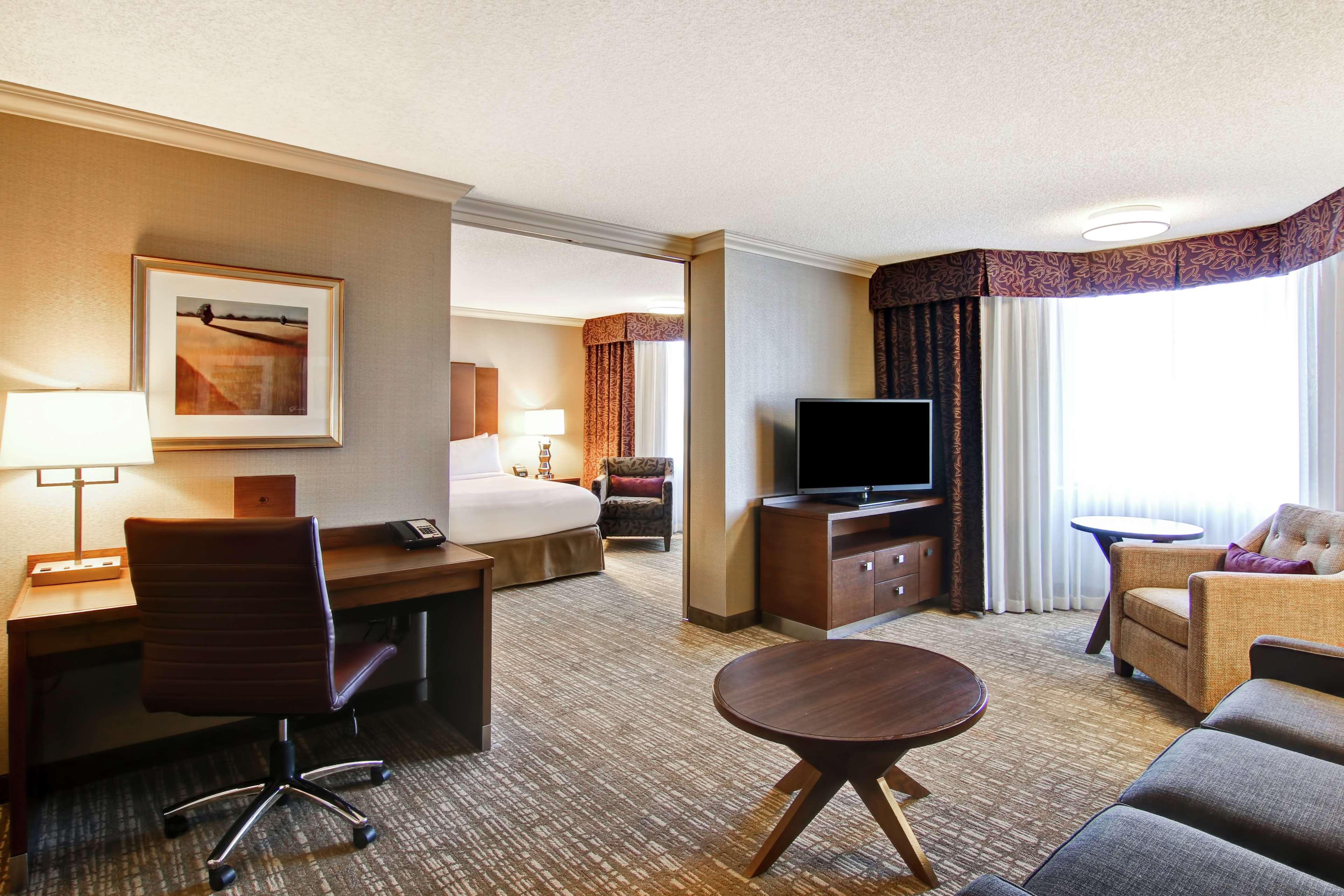 Hotel Doubletree By Hilton West Edmonton