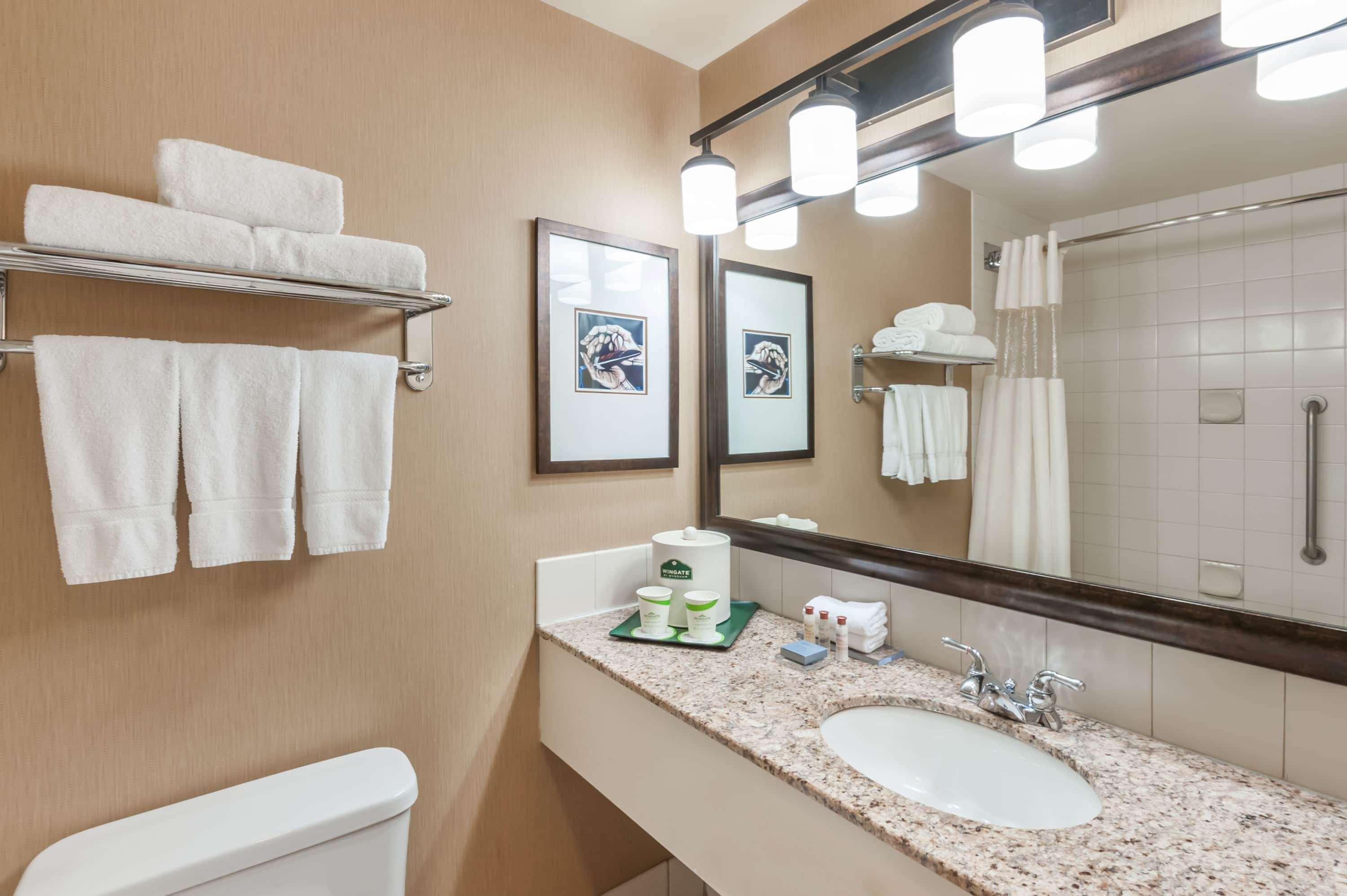 Hotel Wingate By Wyndham - West