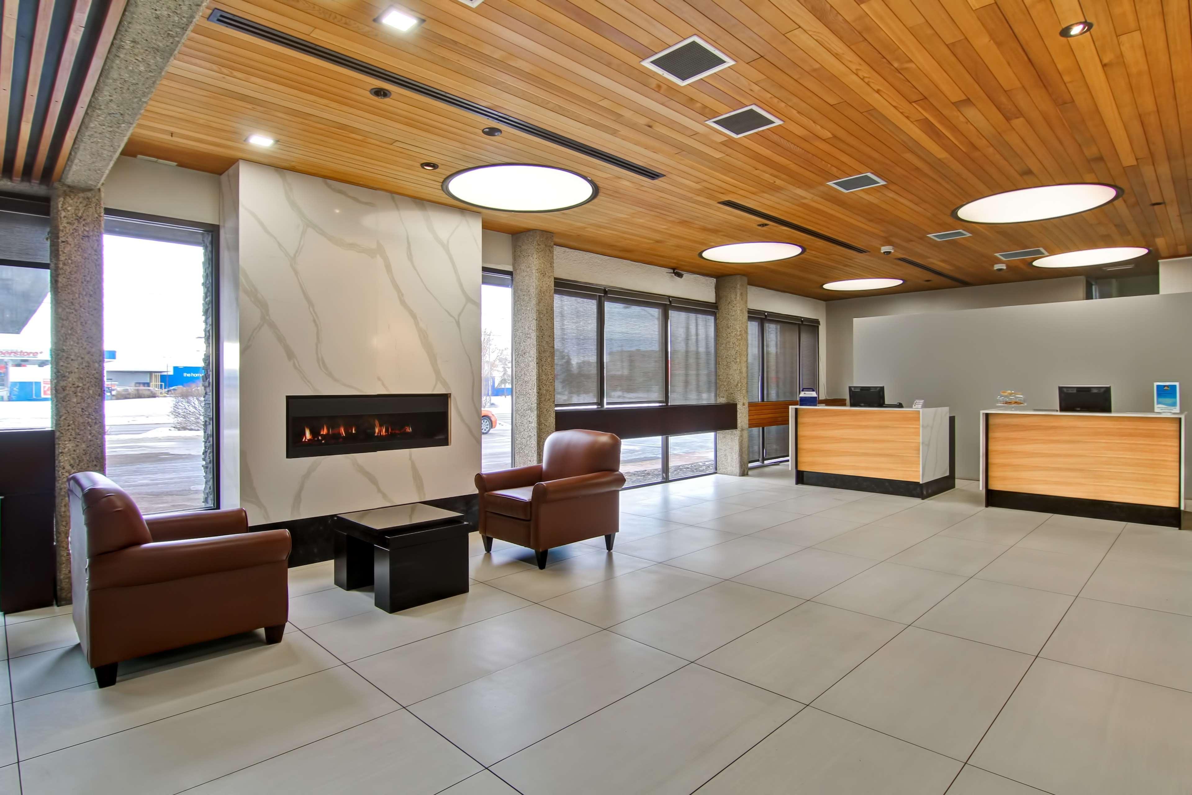 Hotel Western Cedar Park Edmonton