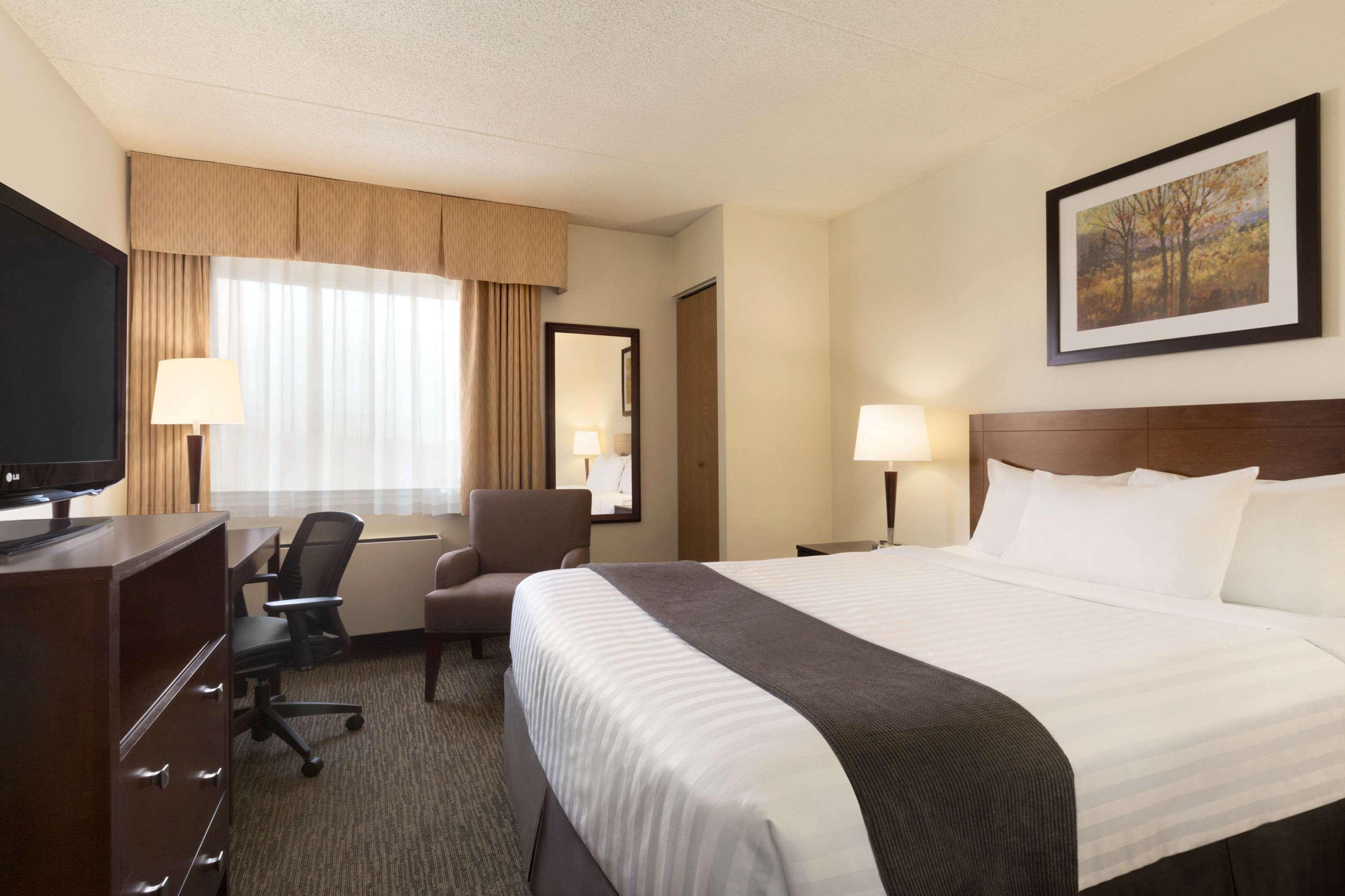 Travelodge By Wyndham South