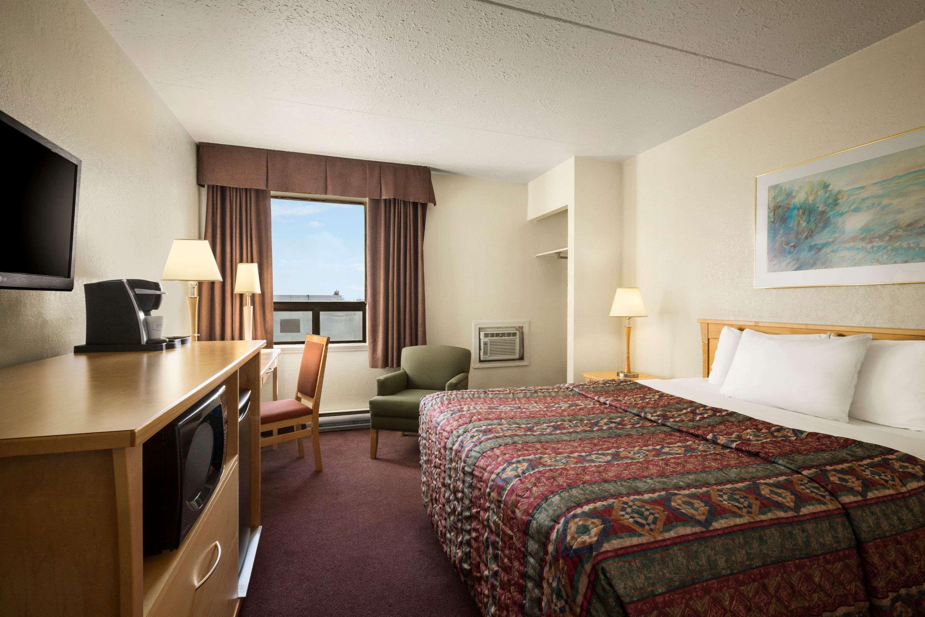 Travelodge By Wyndham West 2*