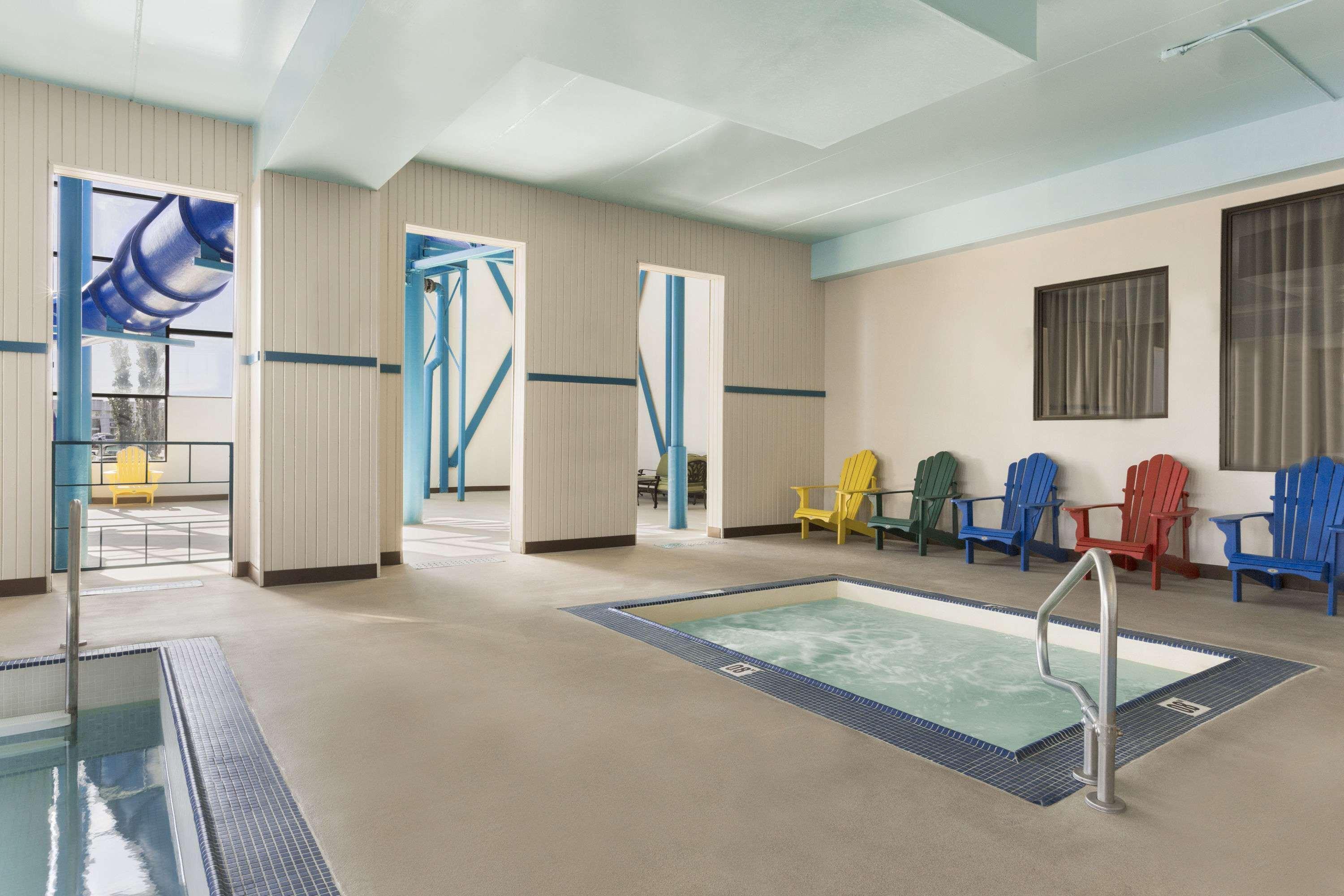 Travelodge By Wyndham West 2* Edmonton