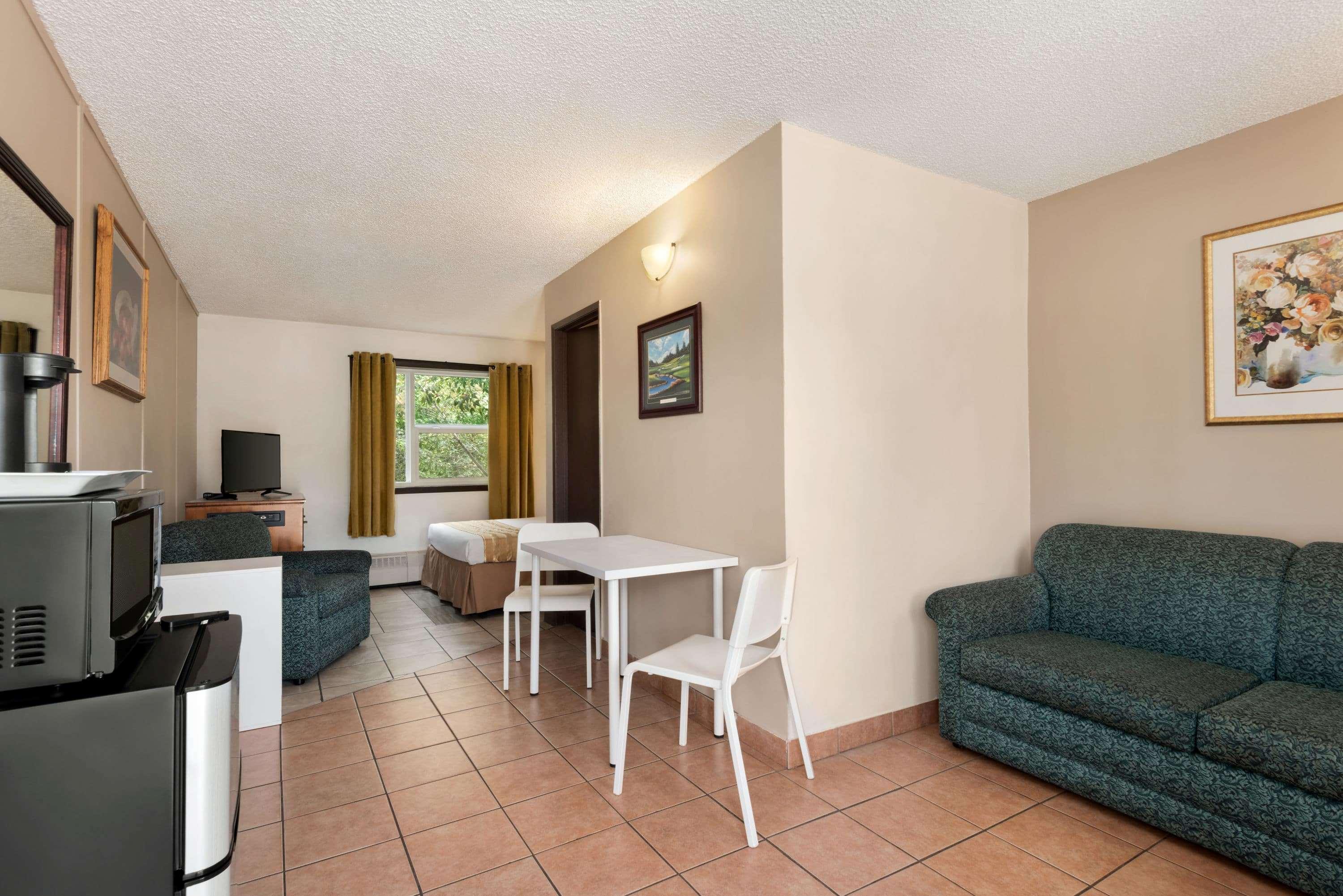 Thriftlodge Motel