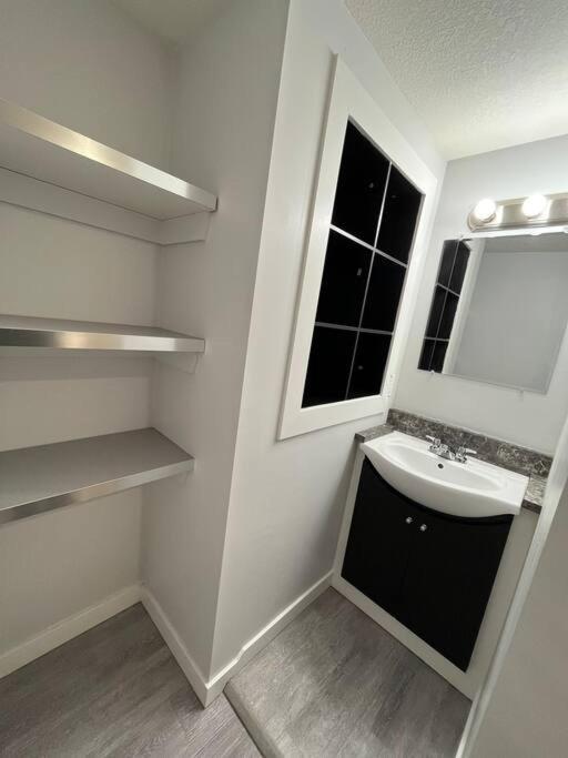 Cozy & Comfortable 2-bedroom