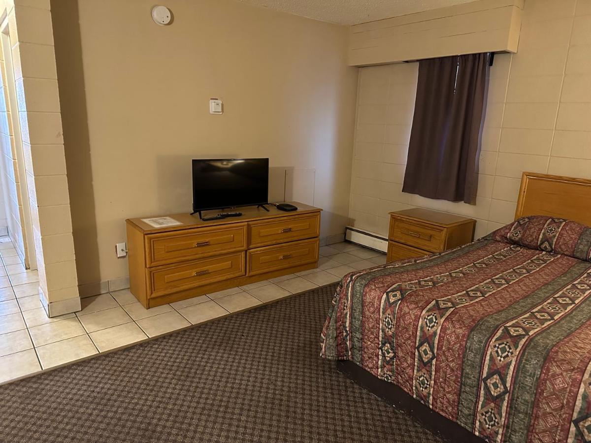 Rundle And Suites Hotel