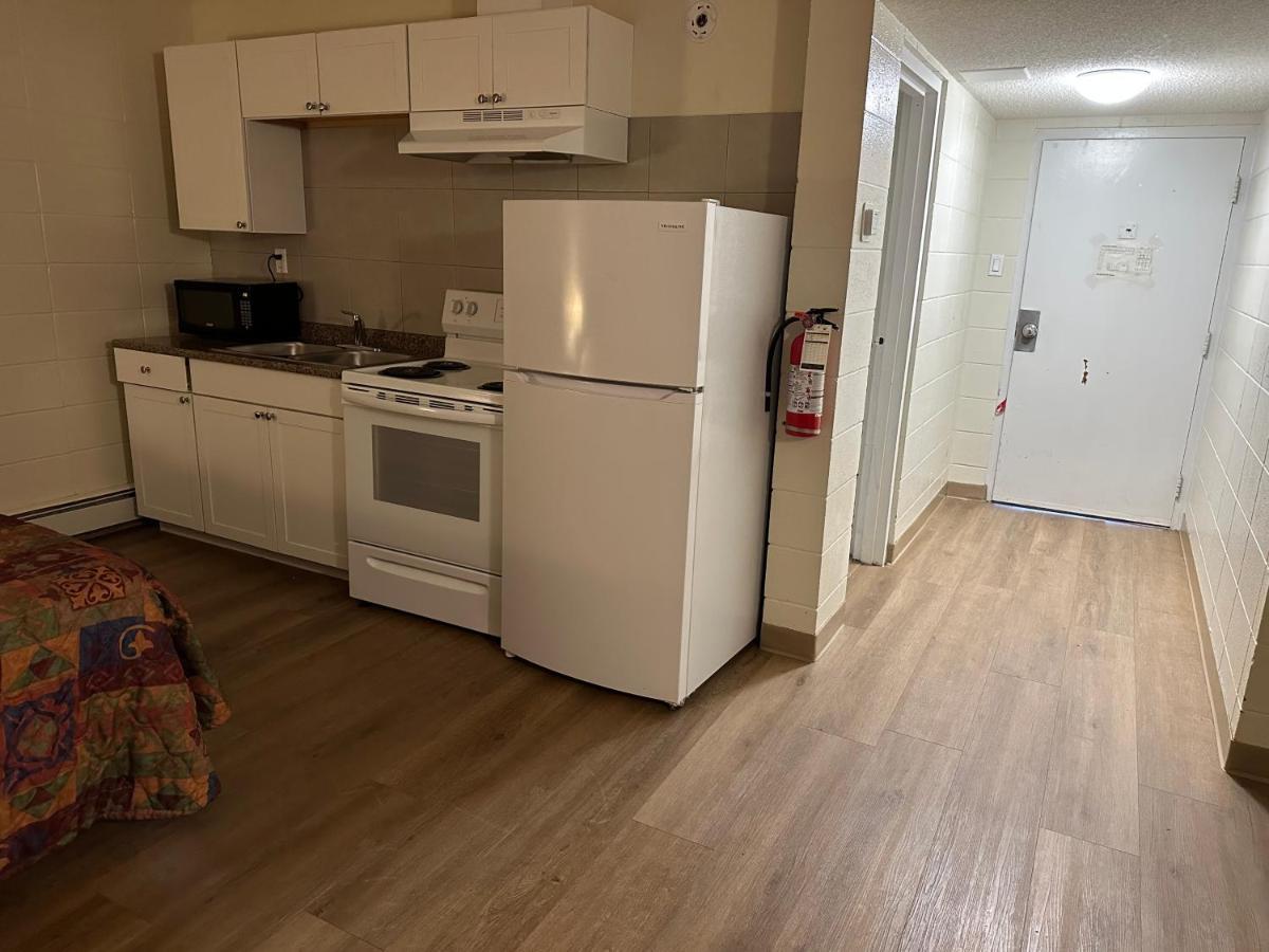 Hotel Rundle And Suites