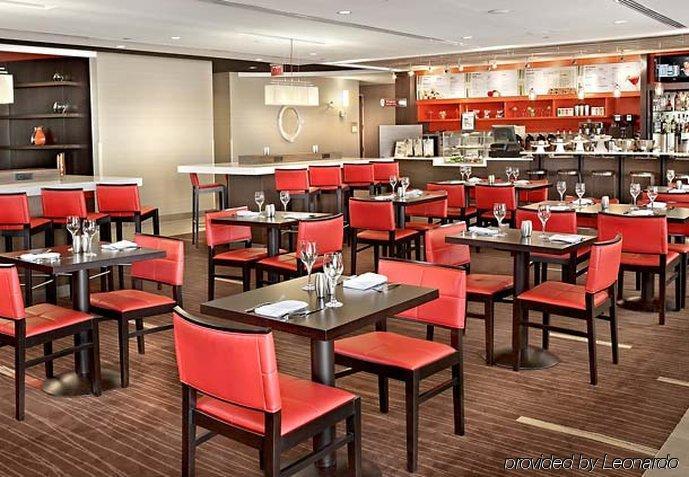 Courtyard By Marriott West Hotel Edmonton