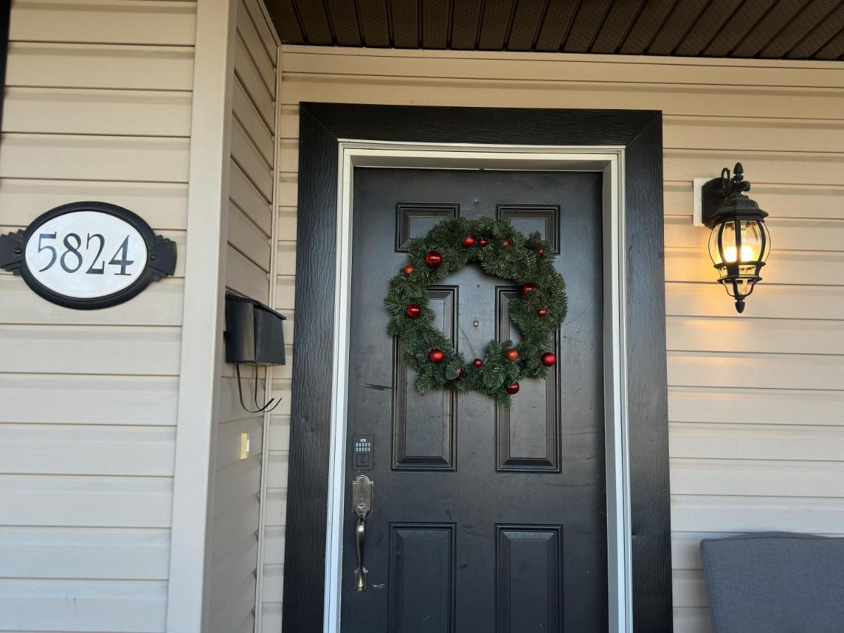 Spacious & Private Retreat Near West Mall