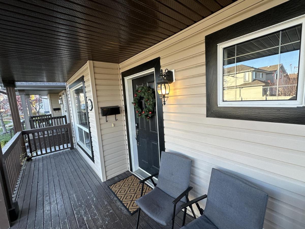 Spacious & Private Retreat Near West Mall Edmonton