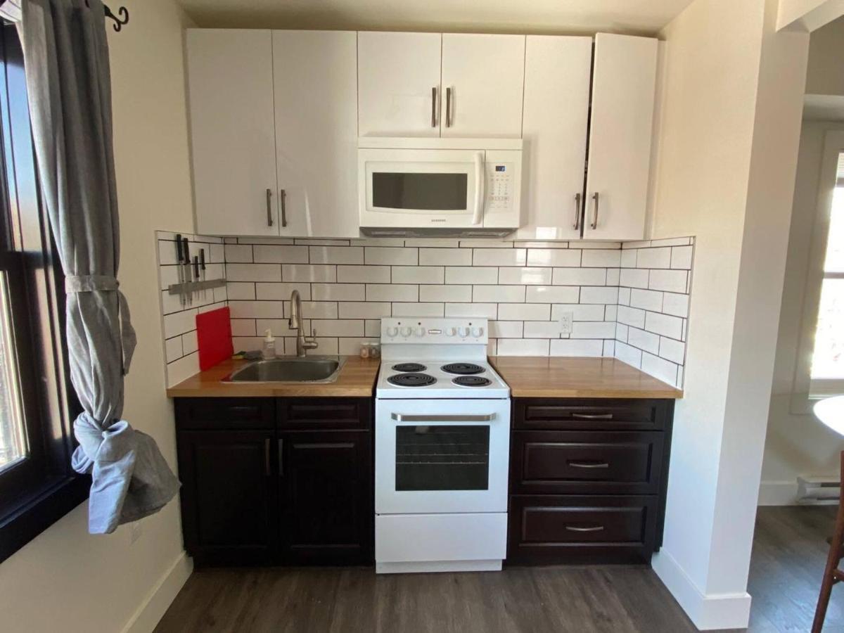 Historical Building 1br 1ba Walk To Rogers Place Apartment *