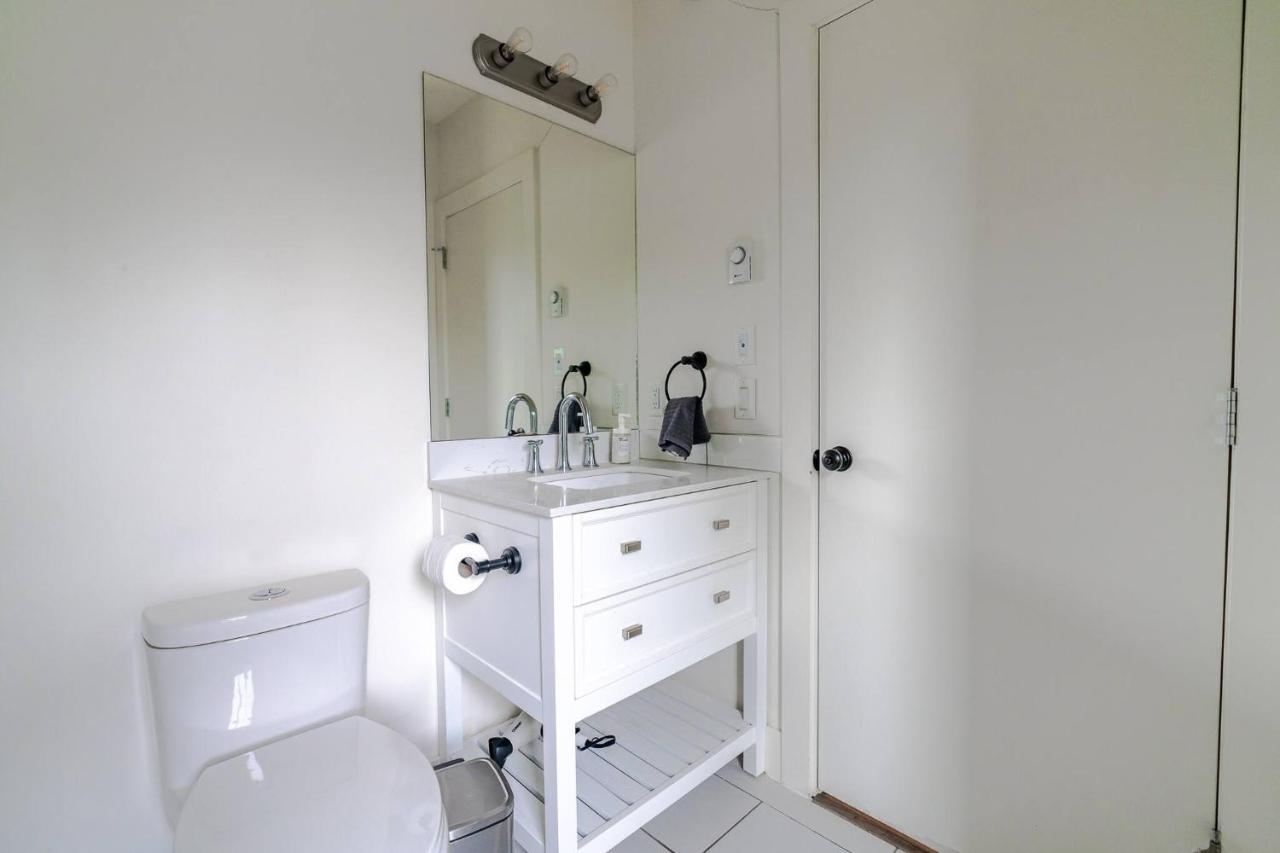 Historical Building 1br 1ba Walk To Rogers Place