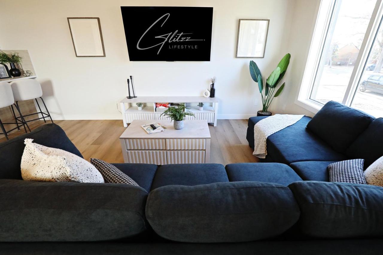 3 Queen Beds,double Garage,disney+ Holiday home