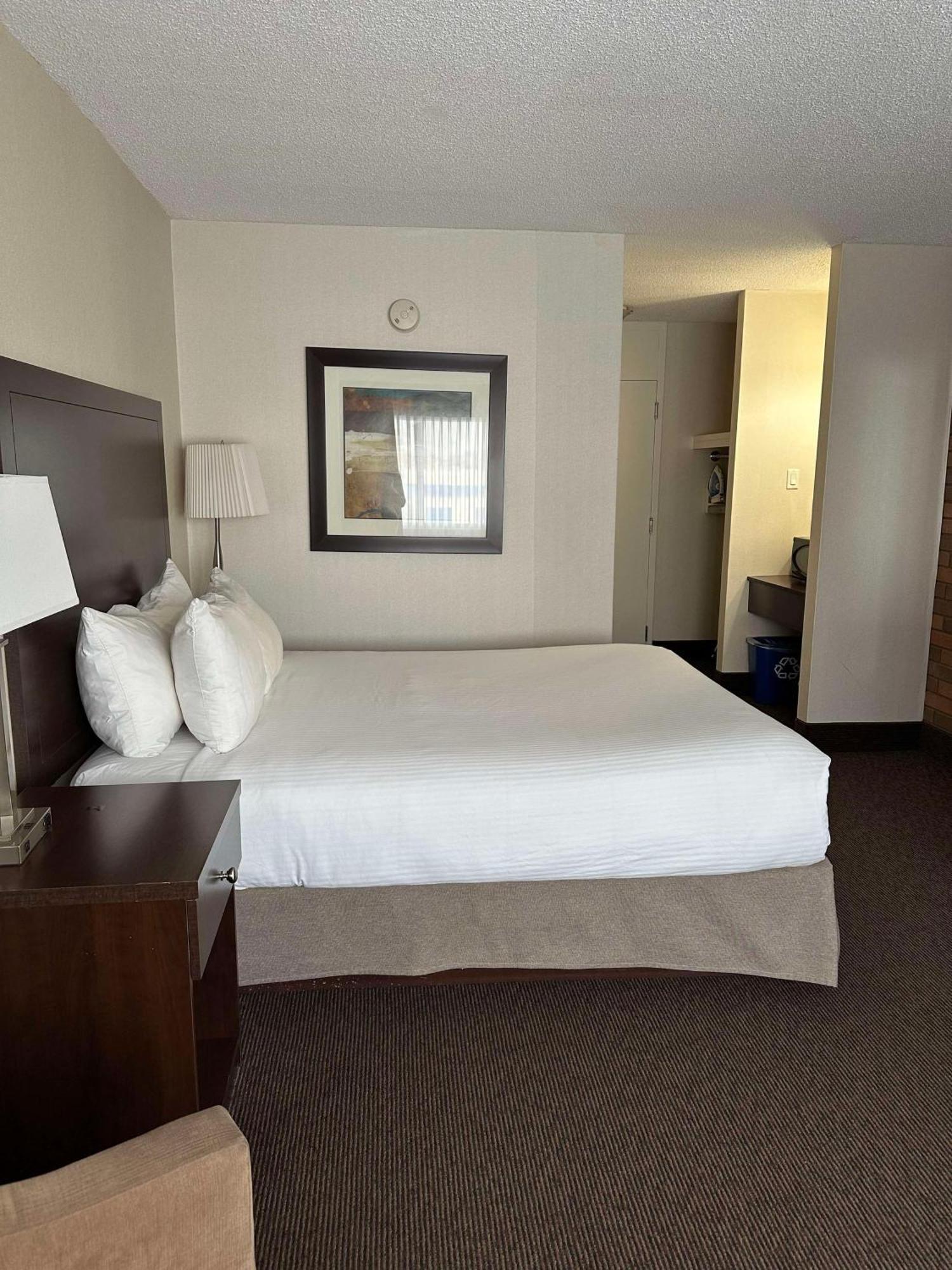Hotel Western Cedar Park 3*