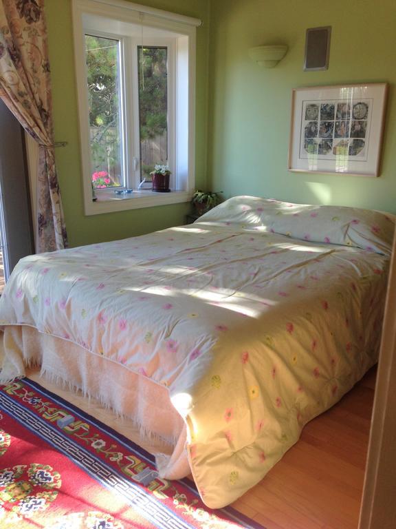 Bed & Breakfast Mediterranean Edmonton