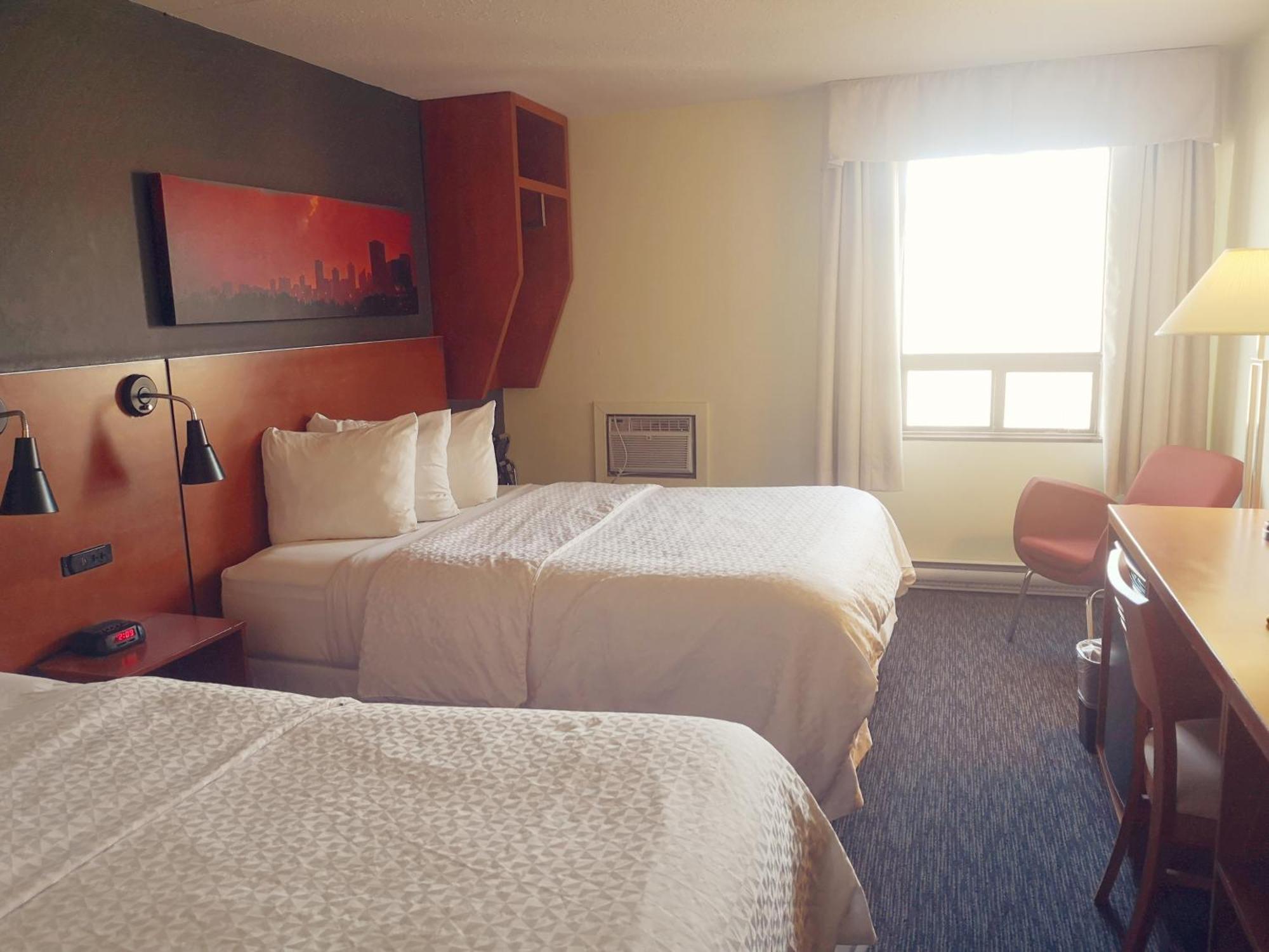 Travelodge By Wyndham West Edmonton