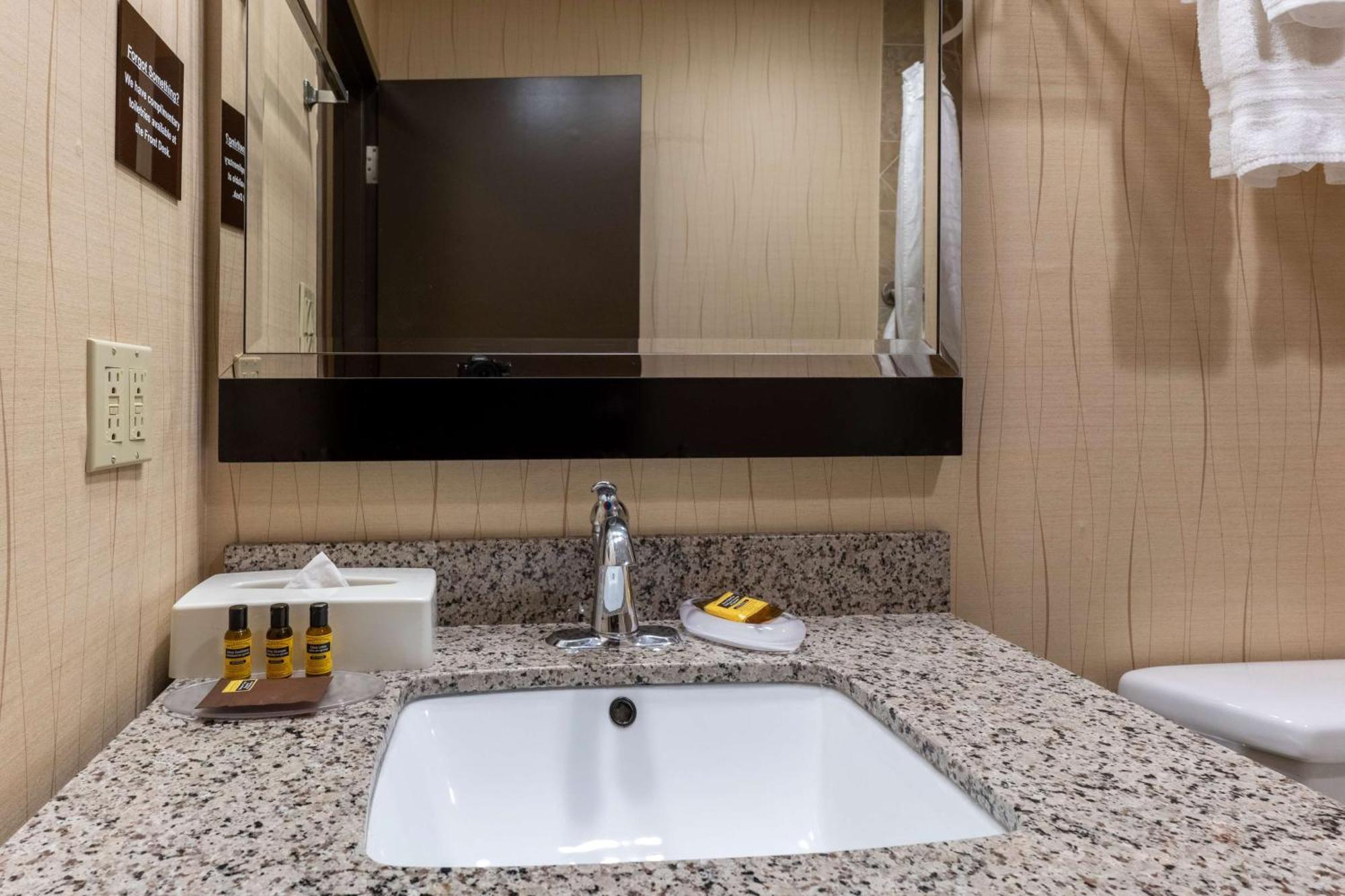Western South & 3* Edmonton