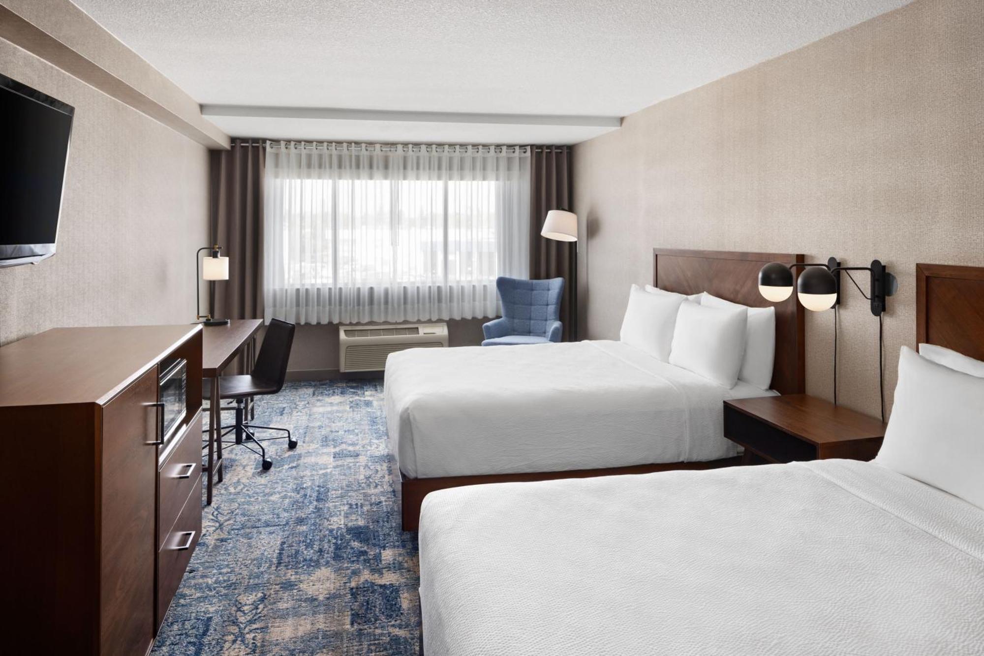 Four Points By Sheraton South Hotel Edmonton