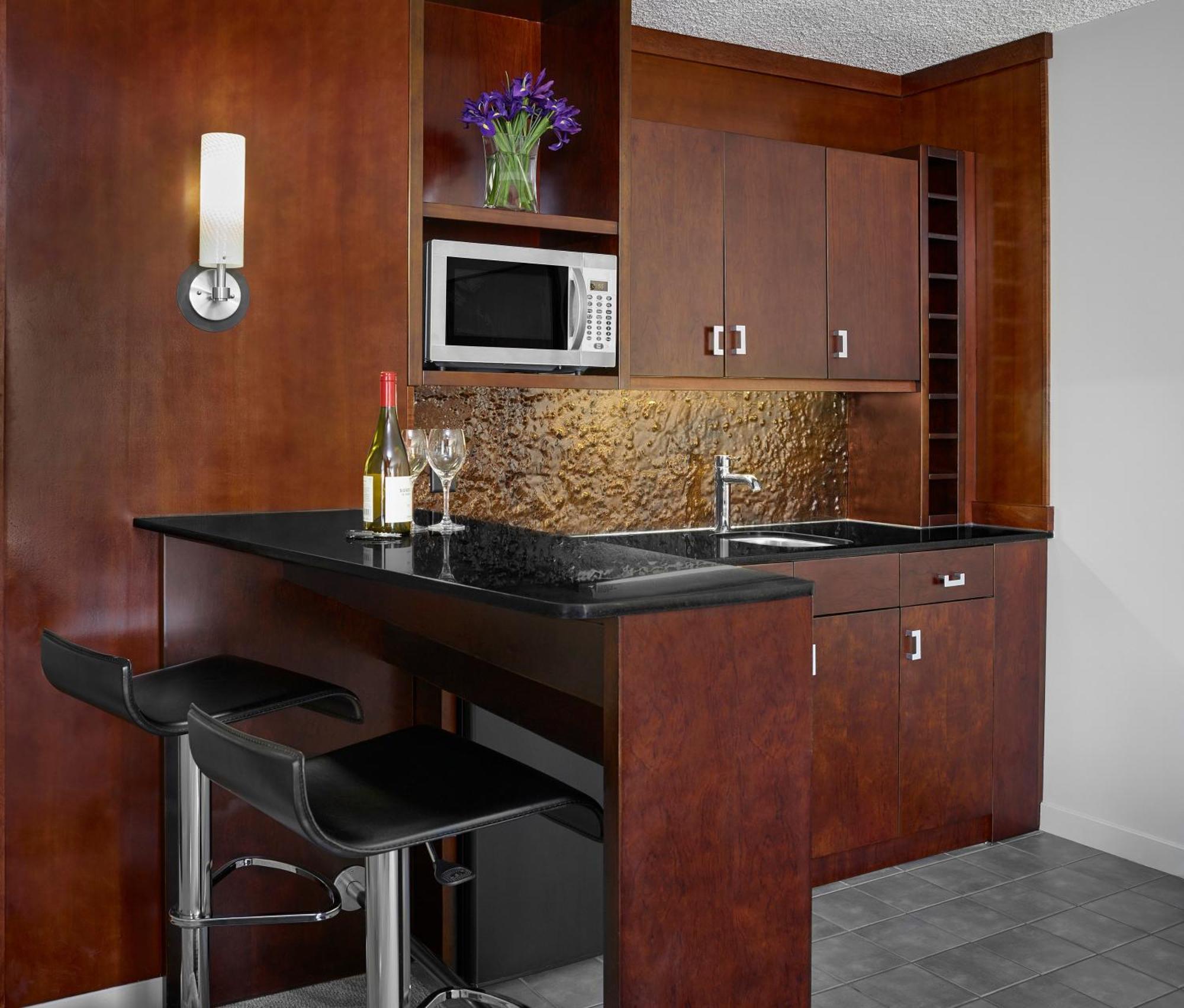 Matrix 4* Edmonton