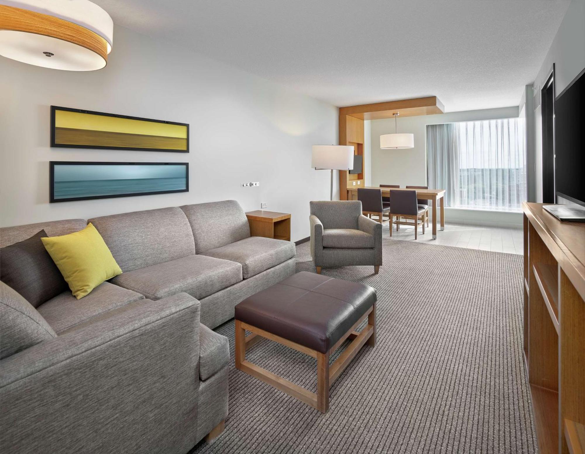 Doubletree By Hilton Downtown Hotel Edmonton