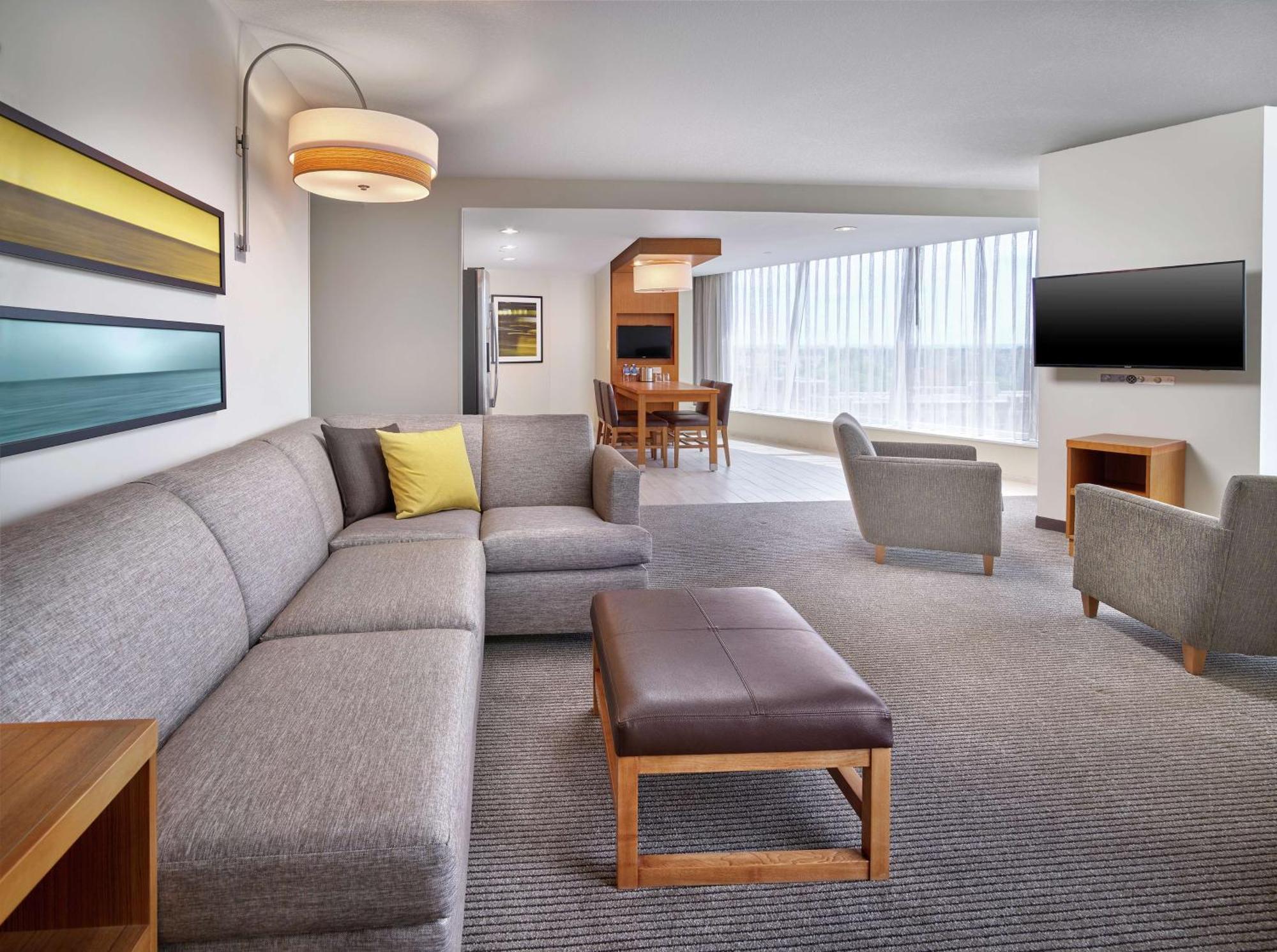 Doubletree By Hilton Downtown Hotel