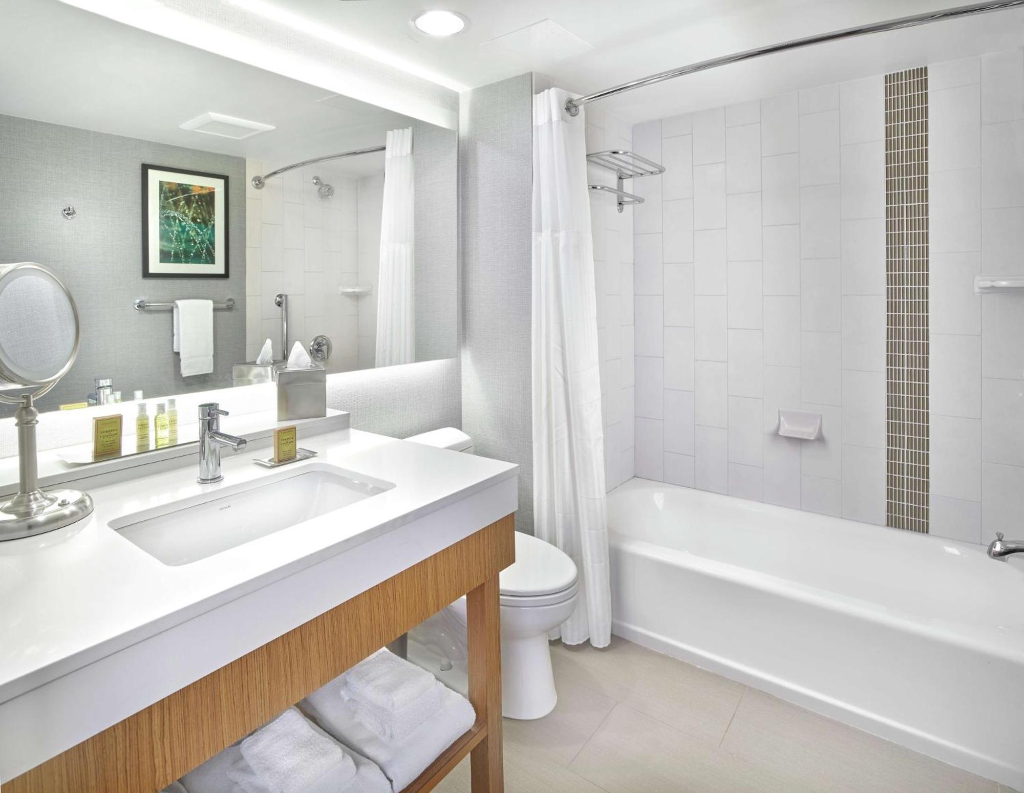 Doubletree By Hilton Downtown 4* Edmonton