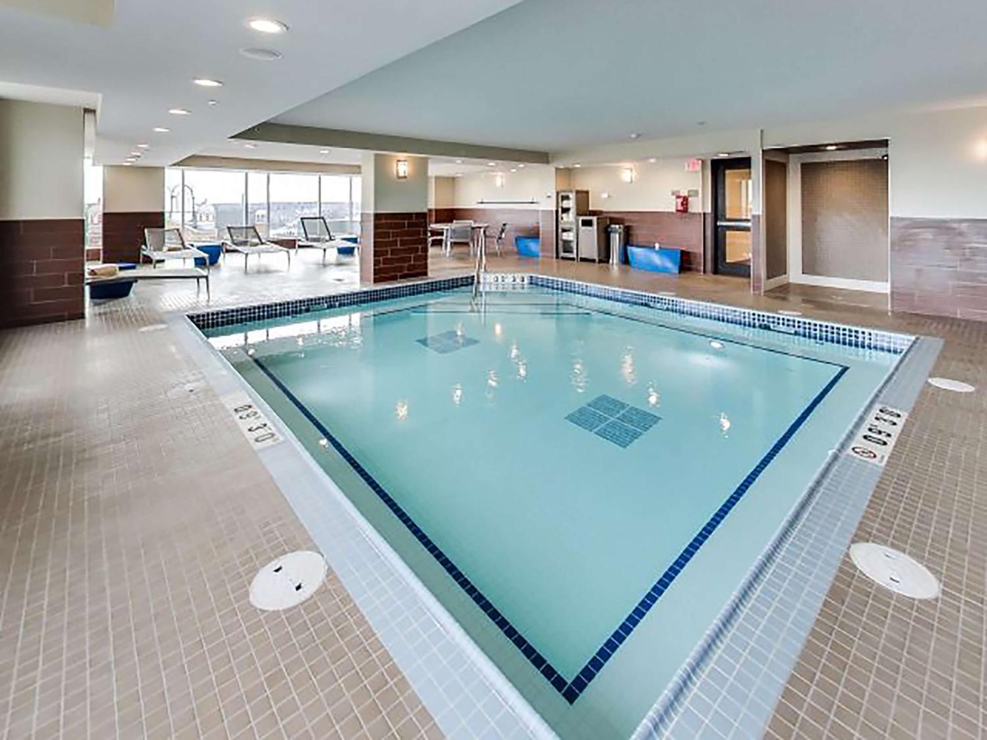 Hotel Doubletree By Hilton Downtown Edmonton