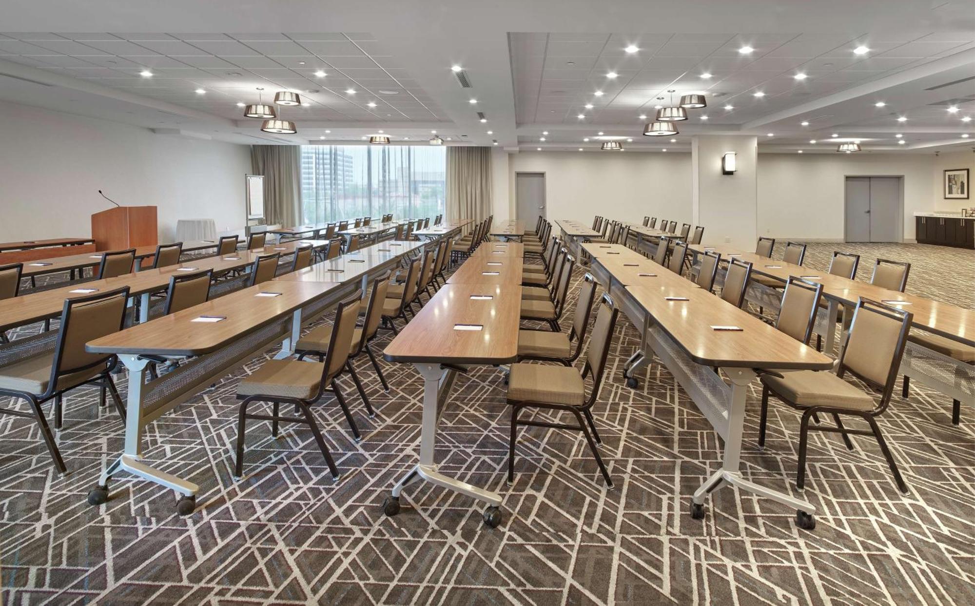 Doubletree By Hilton Downtown Edmonton
