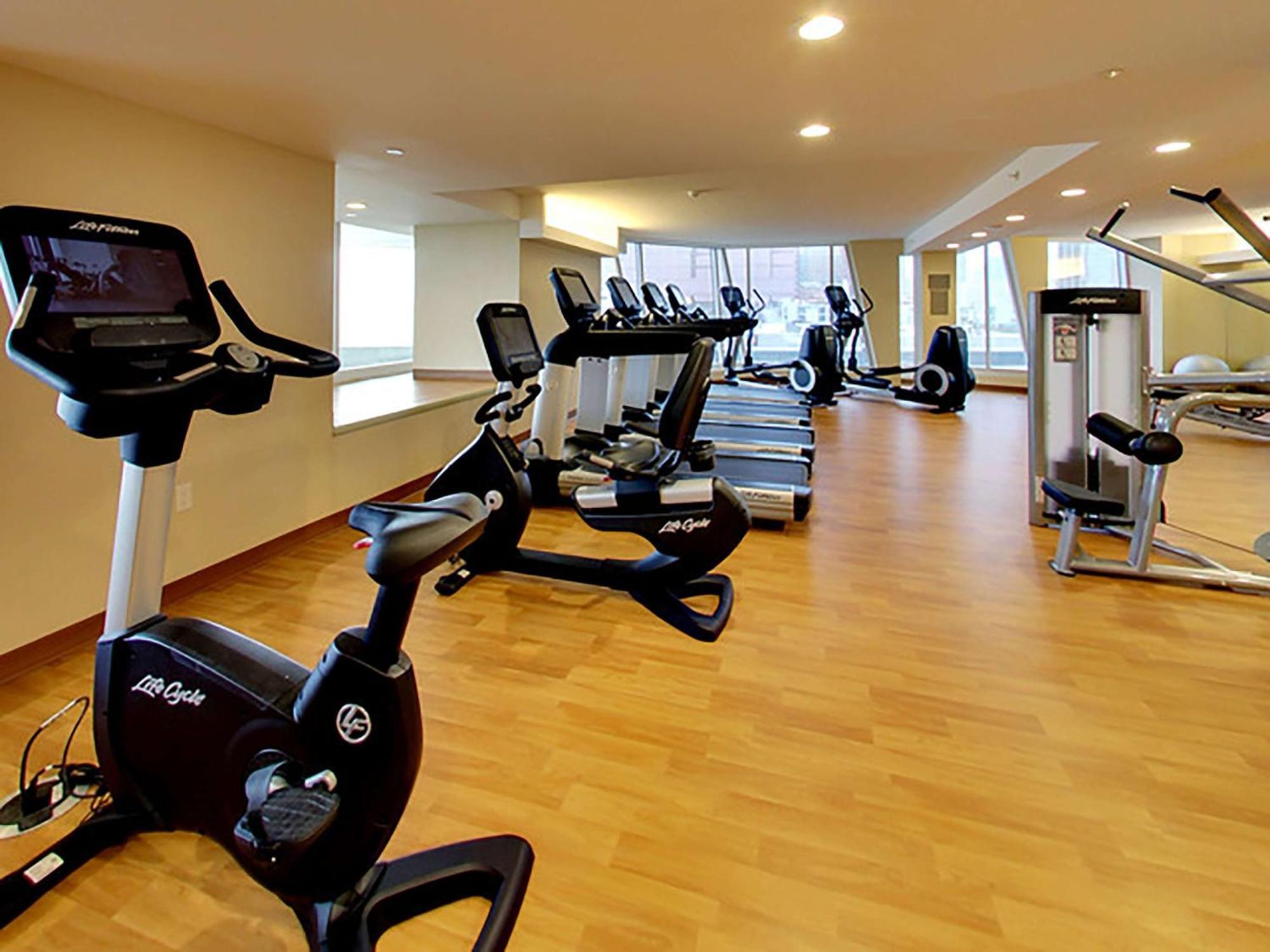 Doubletree By Hilton Downtown Edmonton