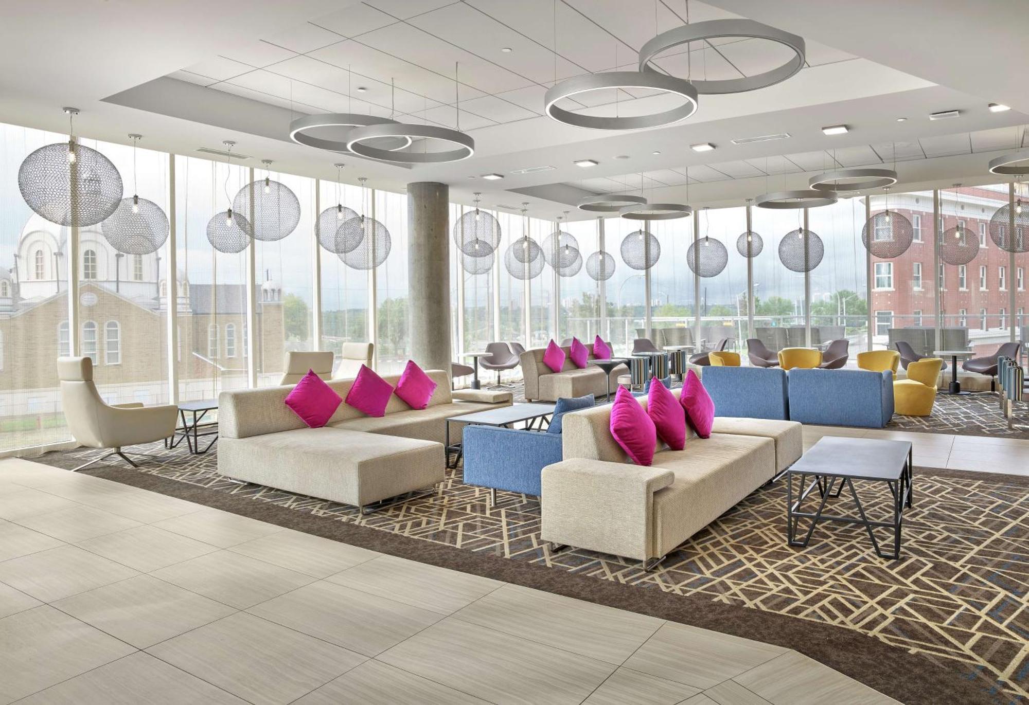 Hotel Doubletree By Hilton Downtown