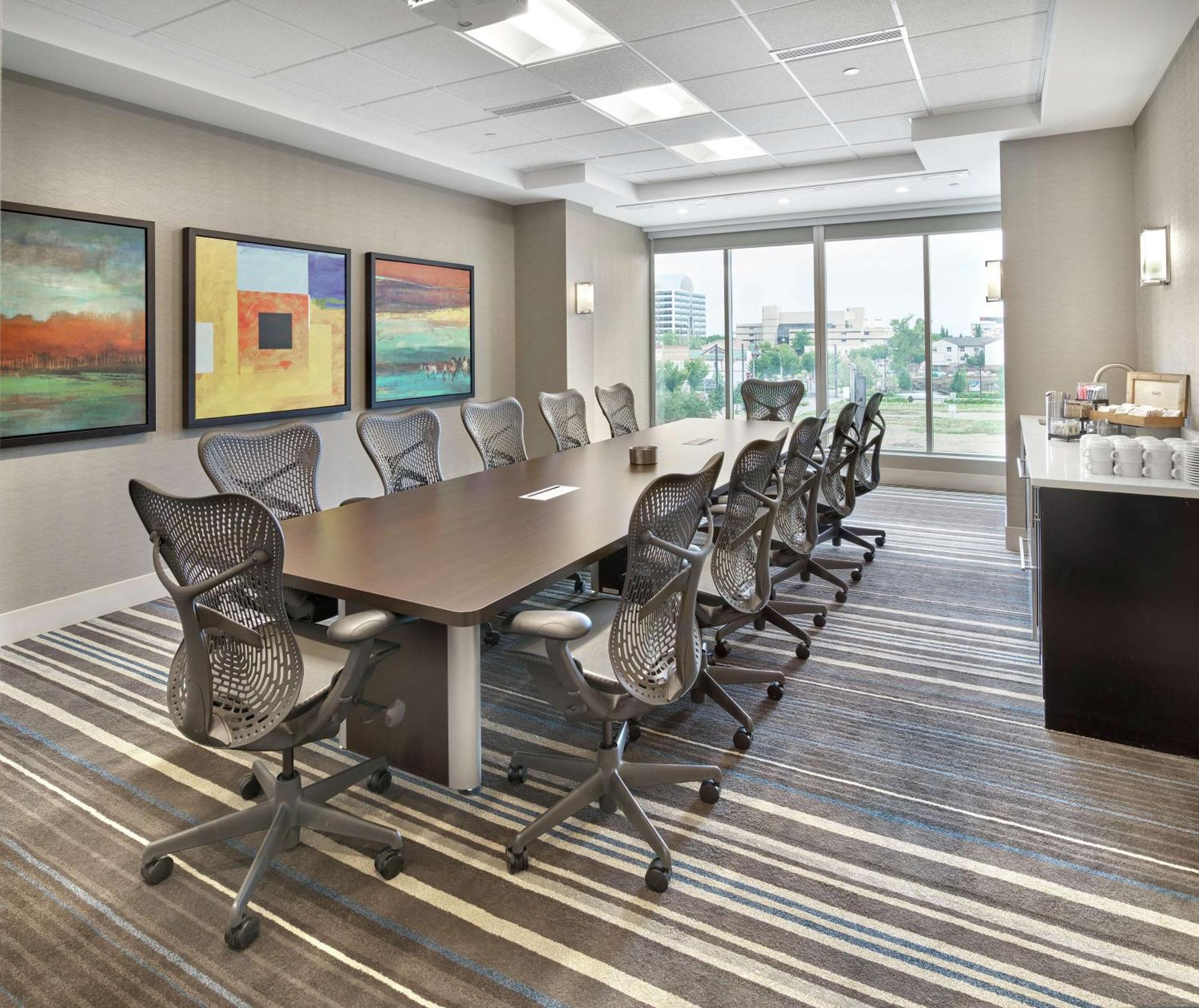 Doubletree By Hilton Downtown Hotel 4*