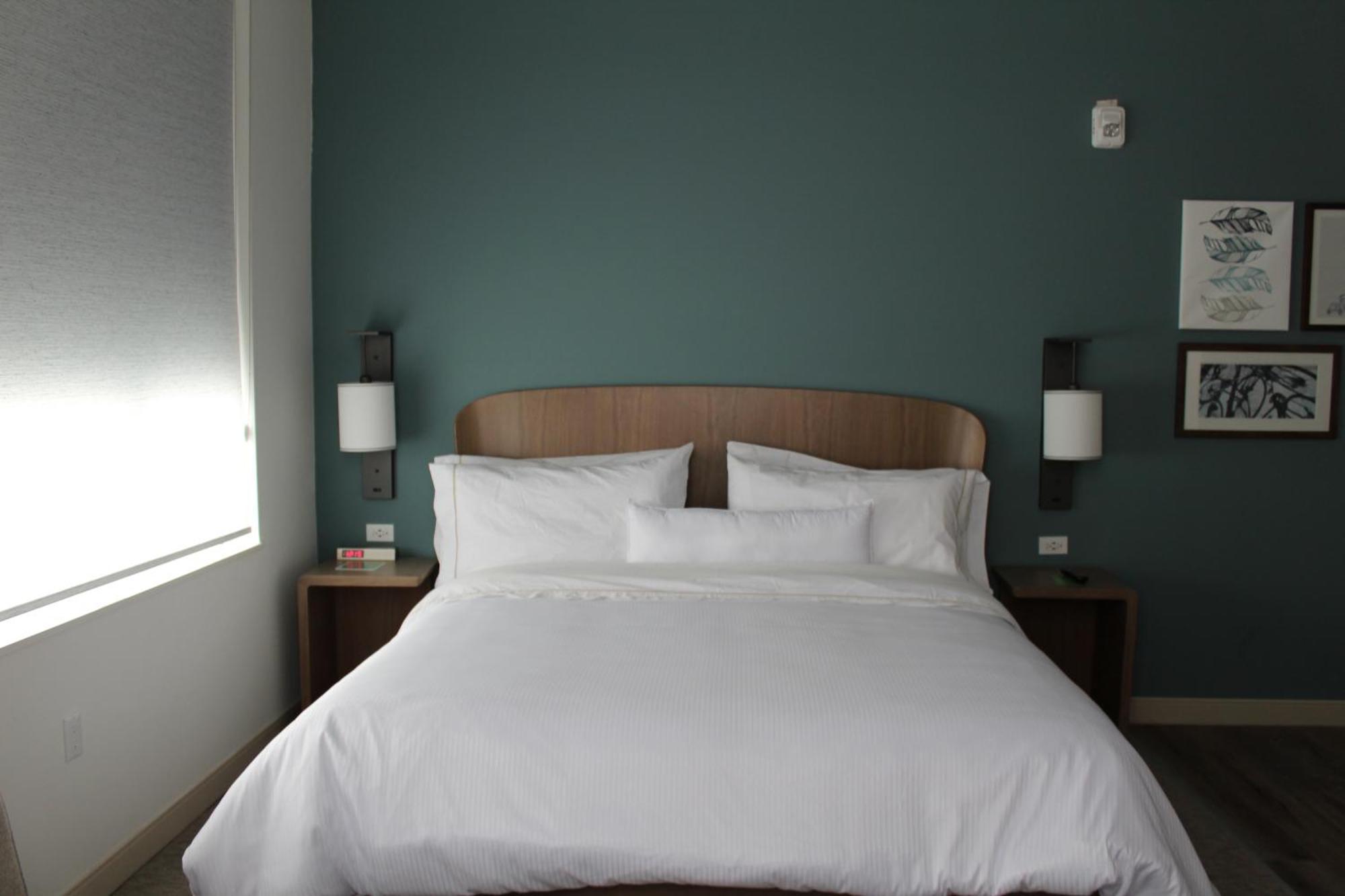 Hotel Element West