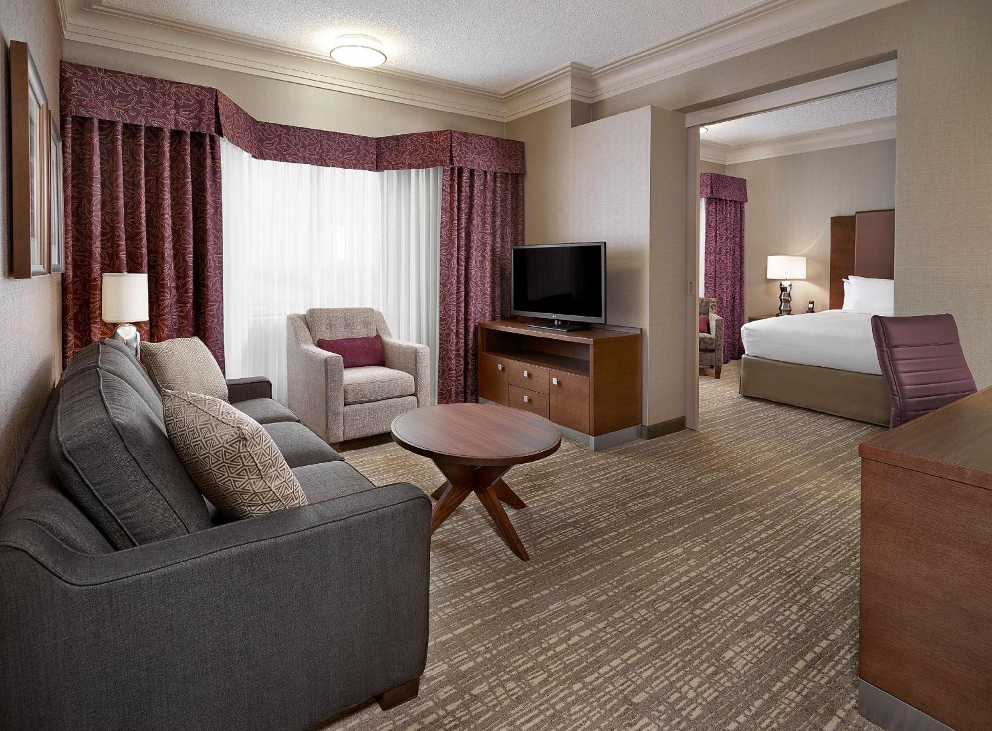 Hotel Doubletree By Hilton West Edmonton