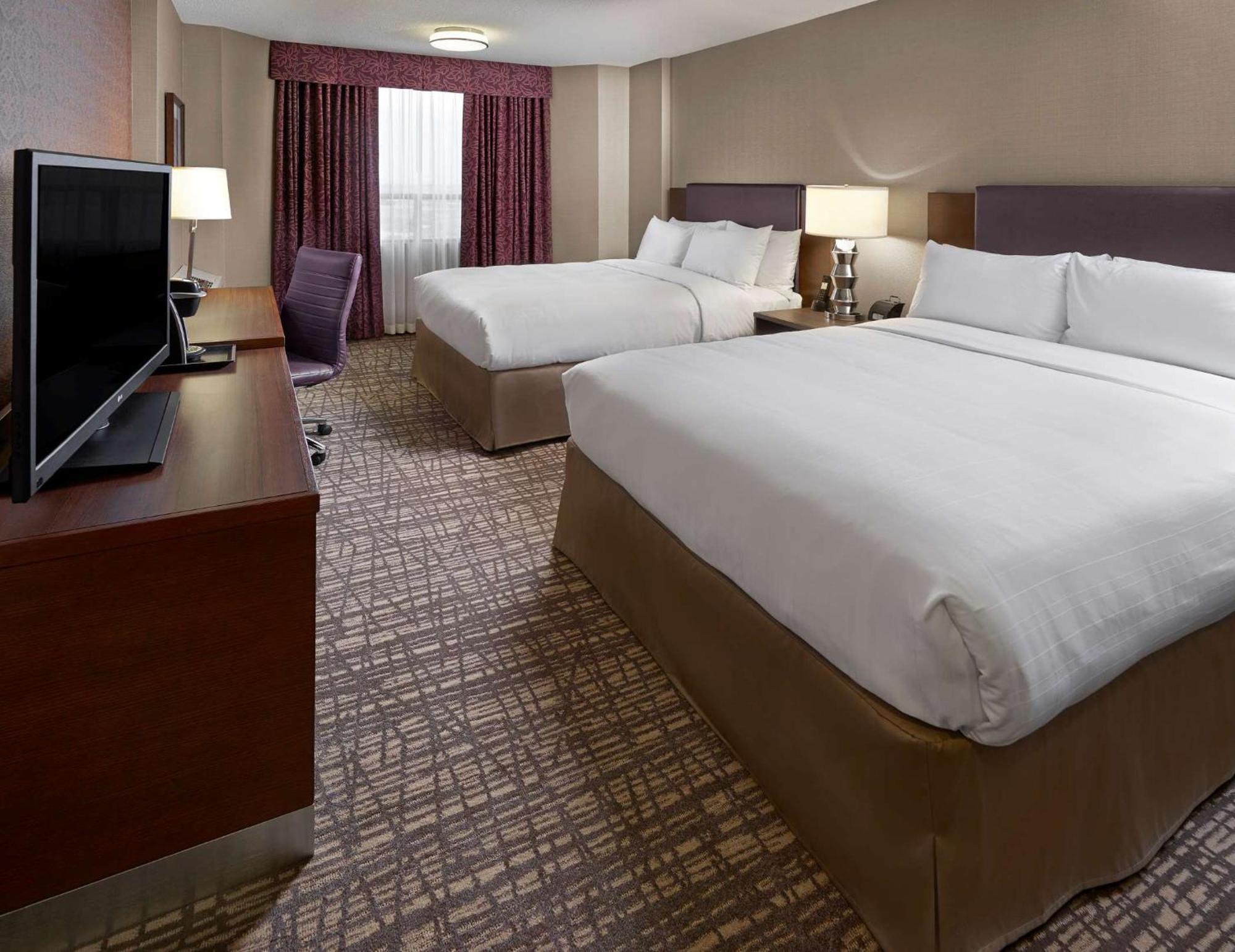 Doubletree By Hilton West Hotel Edmonton