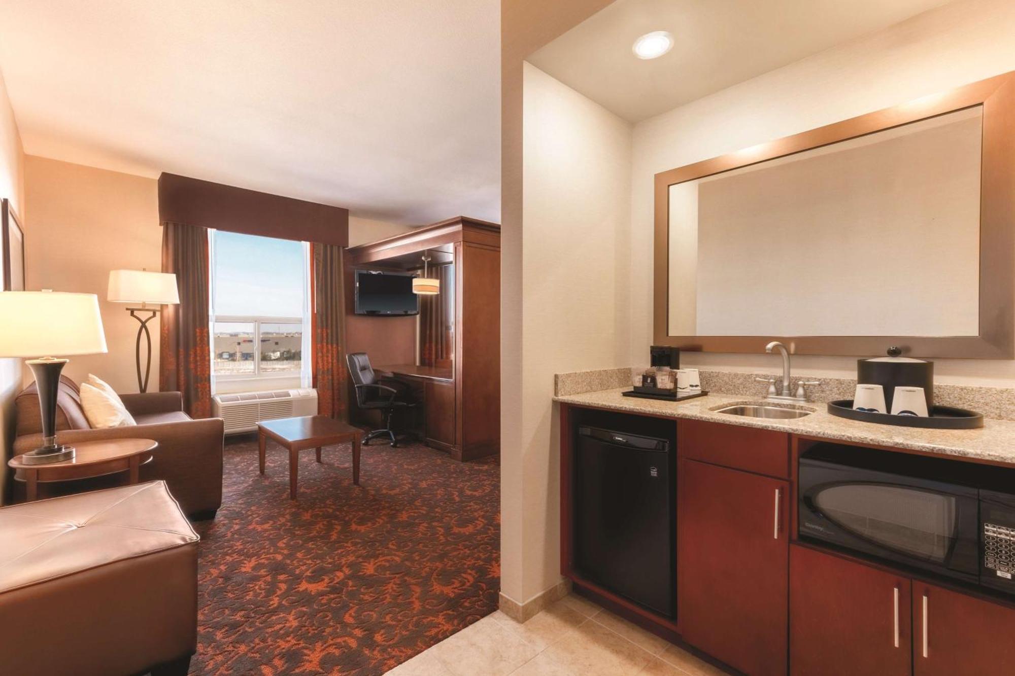 Hampton By Hilton South