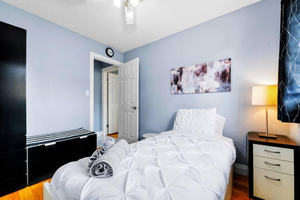 Holiday home Comfy Getaway - Walk To West Ed Mall *