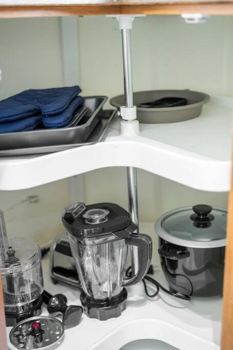 Holiday home Comfy Getaway - Walk To West Ed Mall *
