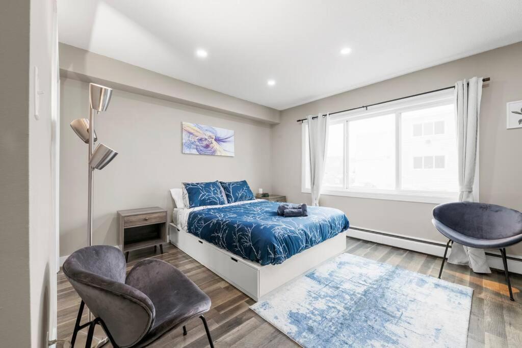 Modern & Unique Unit Apartment *