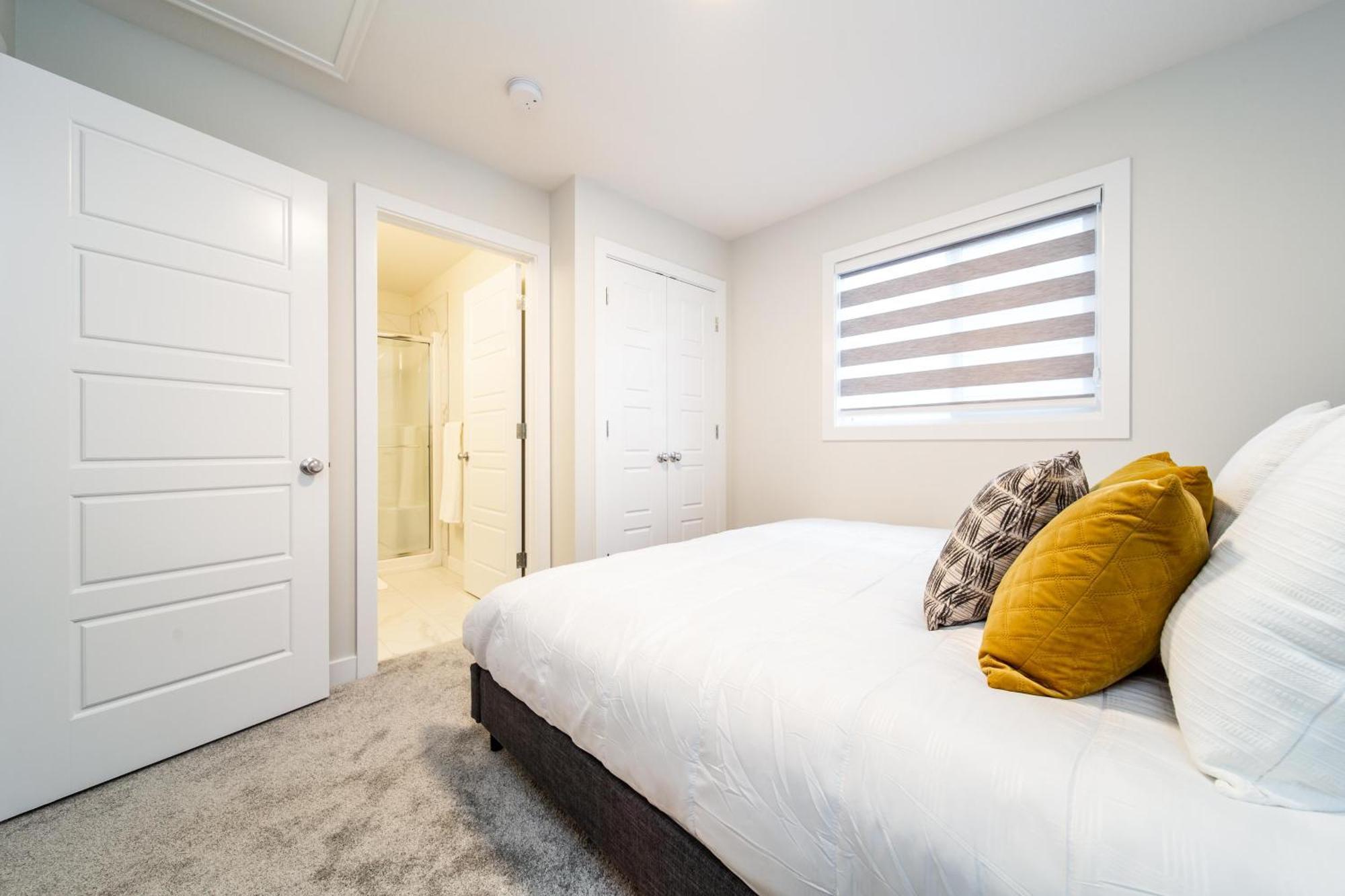 Beautiful Elegant Sleeps 10 Holiday home